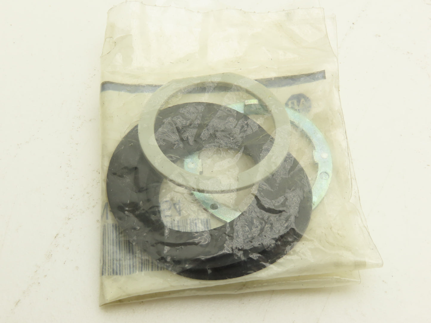 Allen Bradley 800T-H33B Cylinder Lock Selector Switch 2 Position Keyed Ser T