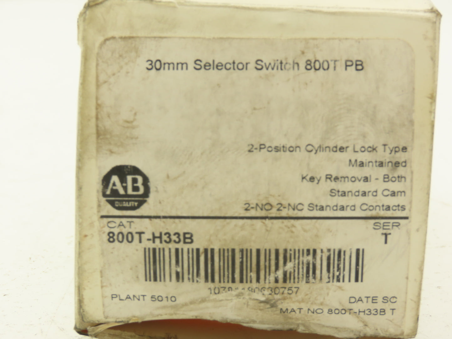 Allen Bradley 800T-H33B Cylinder Lock Selector Switch 2 Position Keyed Ser T