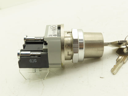 Allen Bradley 800T-H33B Cylinder Lock Selector Switch 2 Position Keyed Ser T
