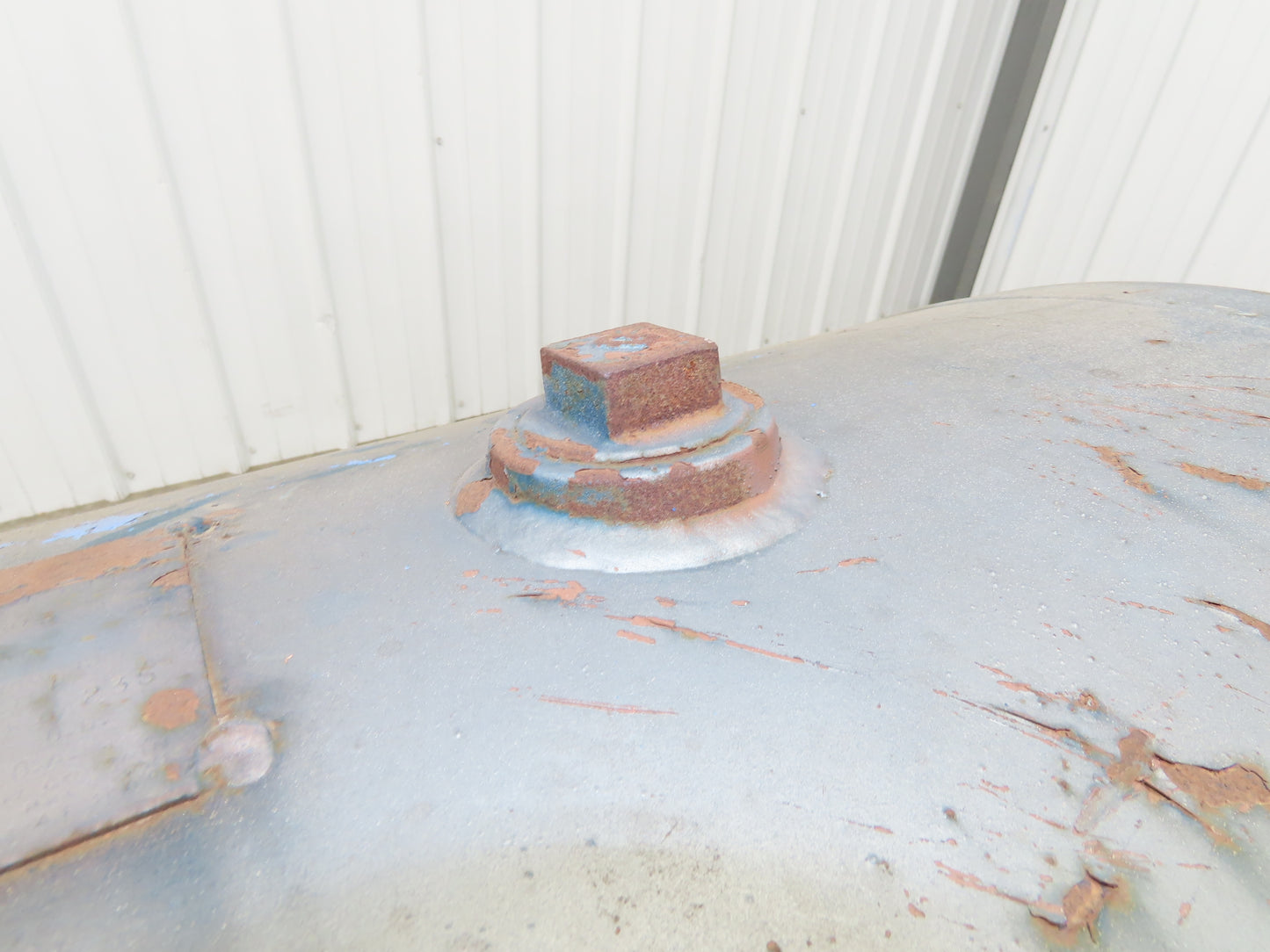 Manchester Vertical Compressed Air Receiver Tank 240 Gallon 200 PSI 30"x 93"