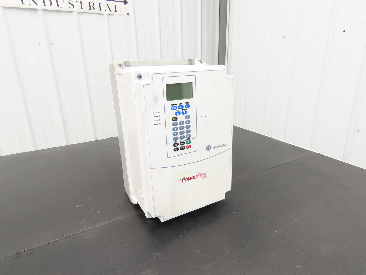 Allen Bradley 20AD040C3AYNANC0 PowerFlex 70 AC Drive 30Hp 480VAC 3Ph 40A Ser A