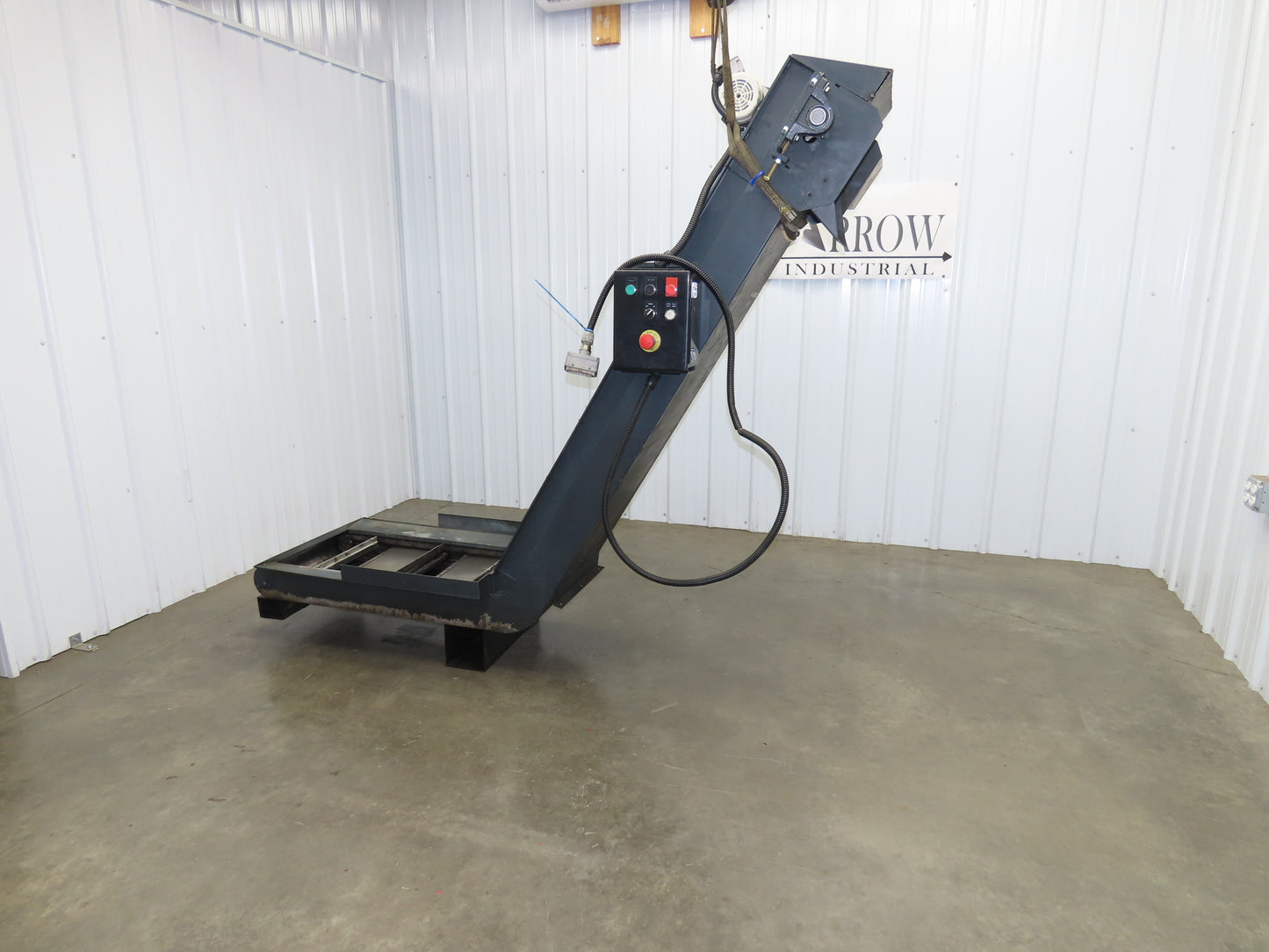 Chip Conveyor Scraper Chain w/Coolant Filters 25"x 38" Infeed 56"H 230V 3PH