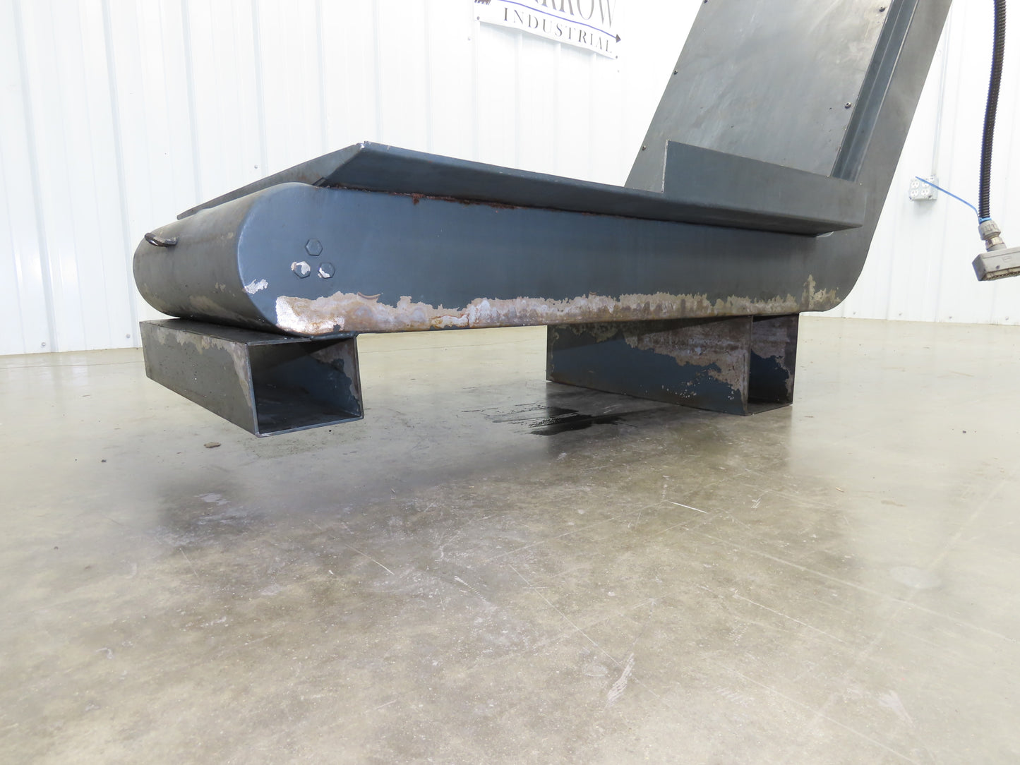 Chip Conveyor Scraper Chain w/Coolant Filters 25"x 38" Infeed 56"H 230V 3PH