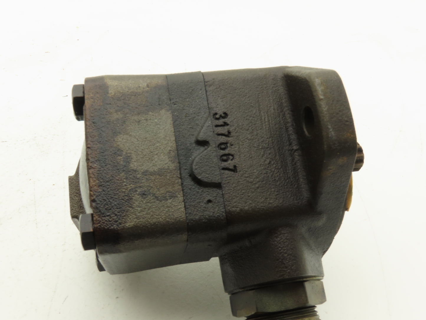 Eaton Vickers V10 1S2S 11D20 Hydraulic Vane Pump 2gpm 1000psi Spline Shaft