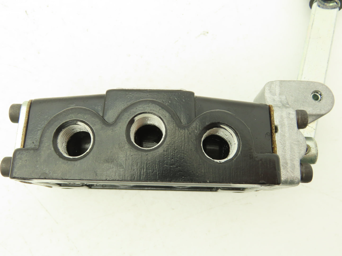 AAA Products HE2 Manual Valve 2 Position Manual Return 1/4"NPTF