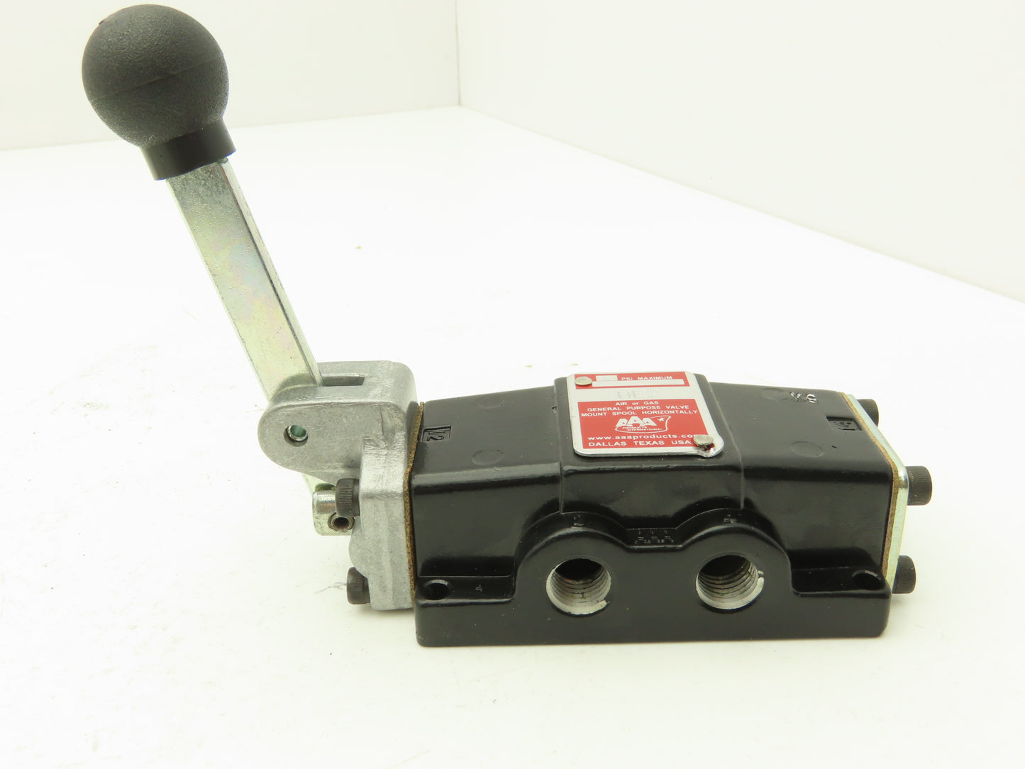 AAA Products HE2 Manual Valve 2 Position Manual Return 1/4"NPTF