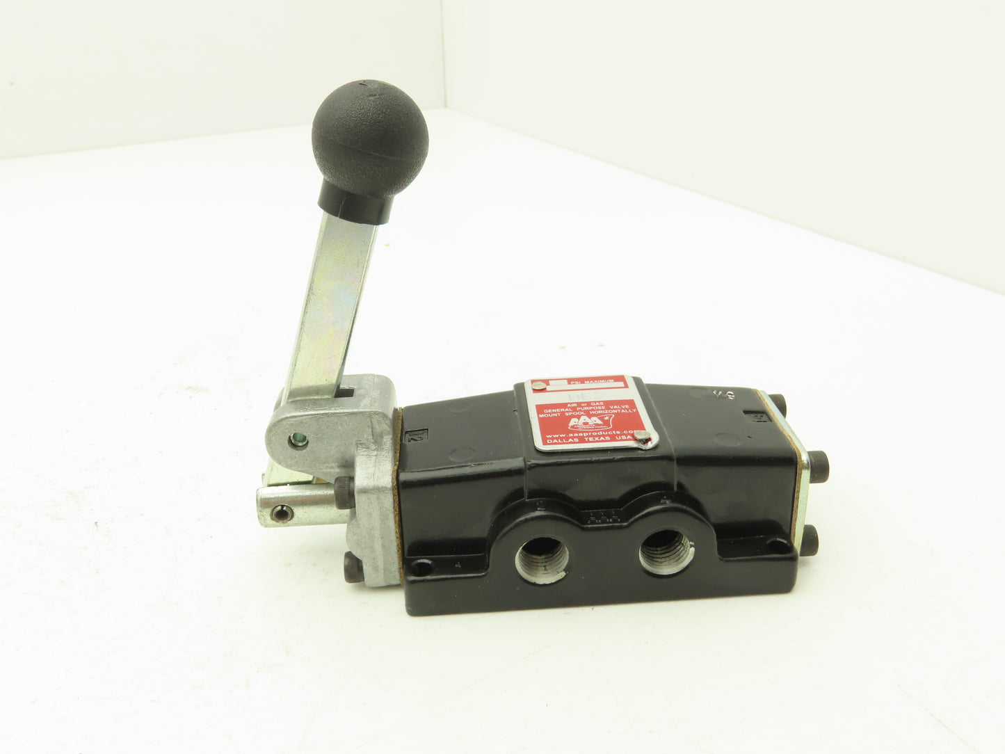 AAA Products HE2 Manual Valve 2 Position Manual Return 1/4"NPTF