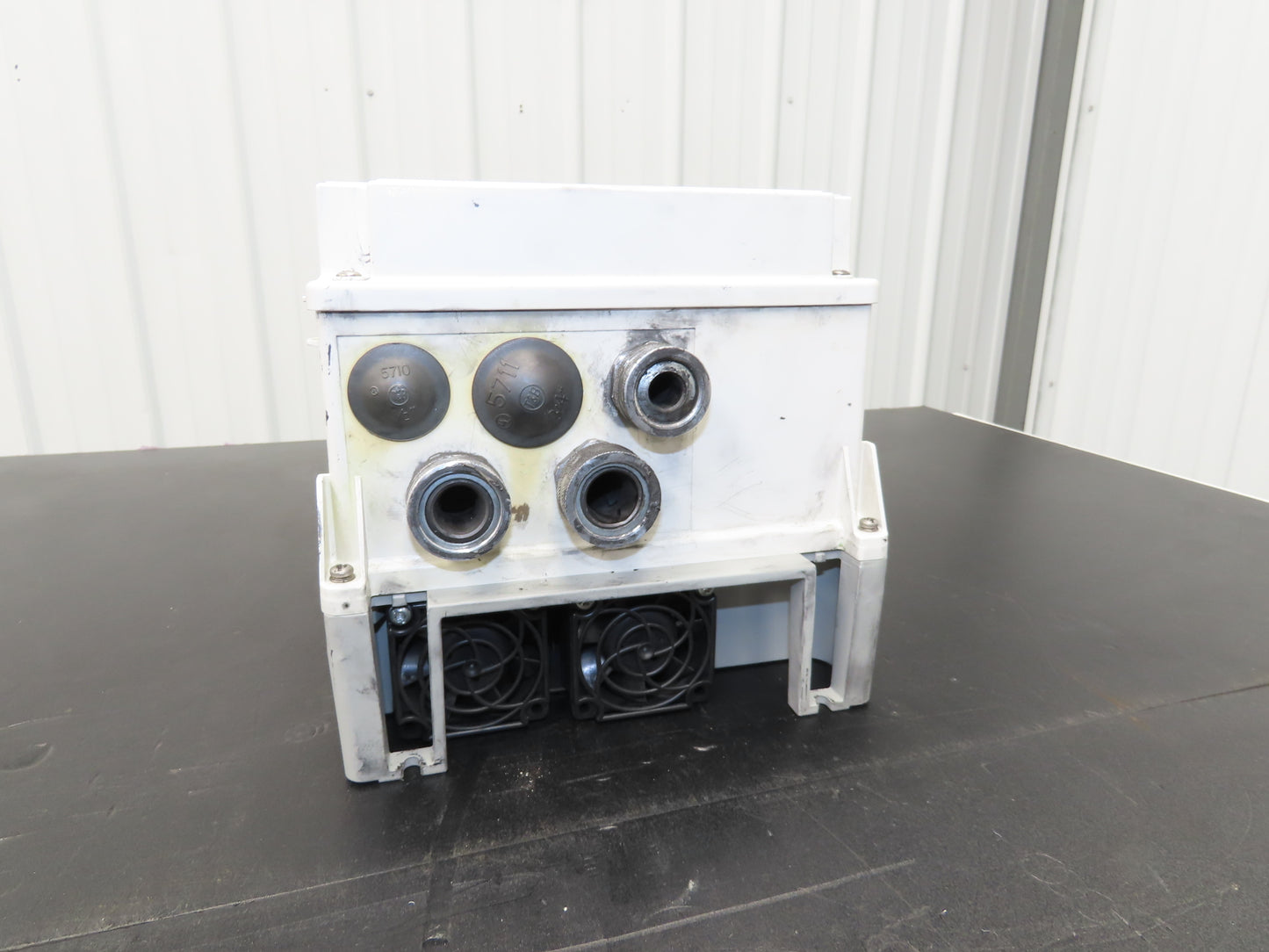 Allen Bradley 20AD040C3AYNANC0 PowerFlex 70 AC Drive 30Hp 480VAC 3Ph 40A Ser A