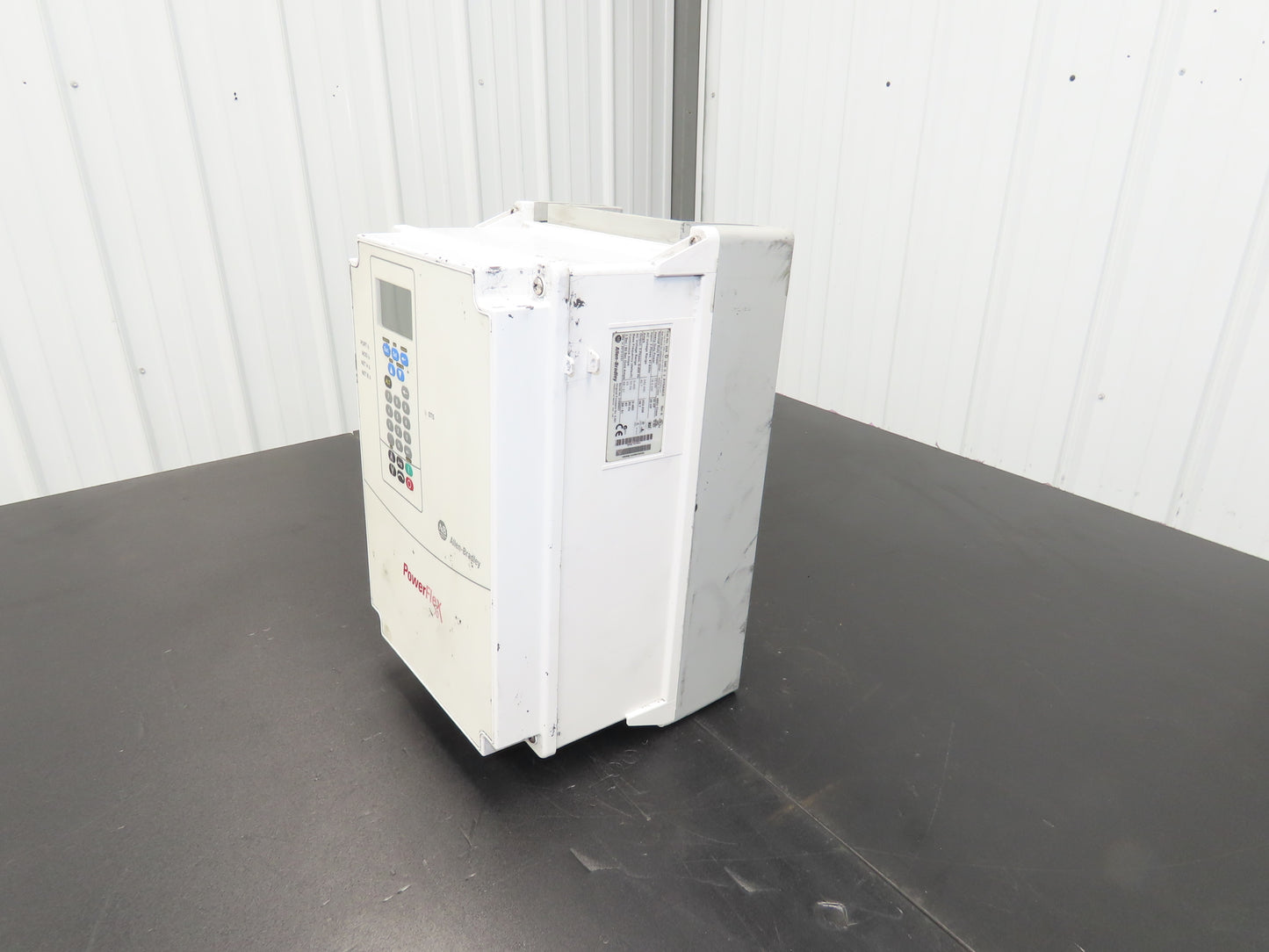 Allen Bradley 20AD040C3AYNANC0 PowerFlex 70 AC Drive 30Hp 480VAC 3Ph 40A Ser A