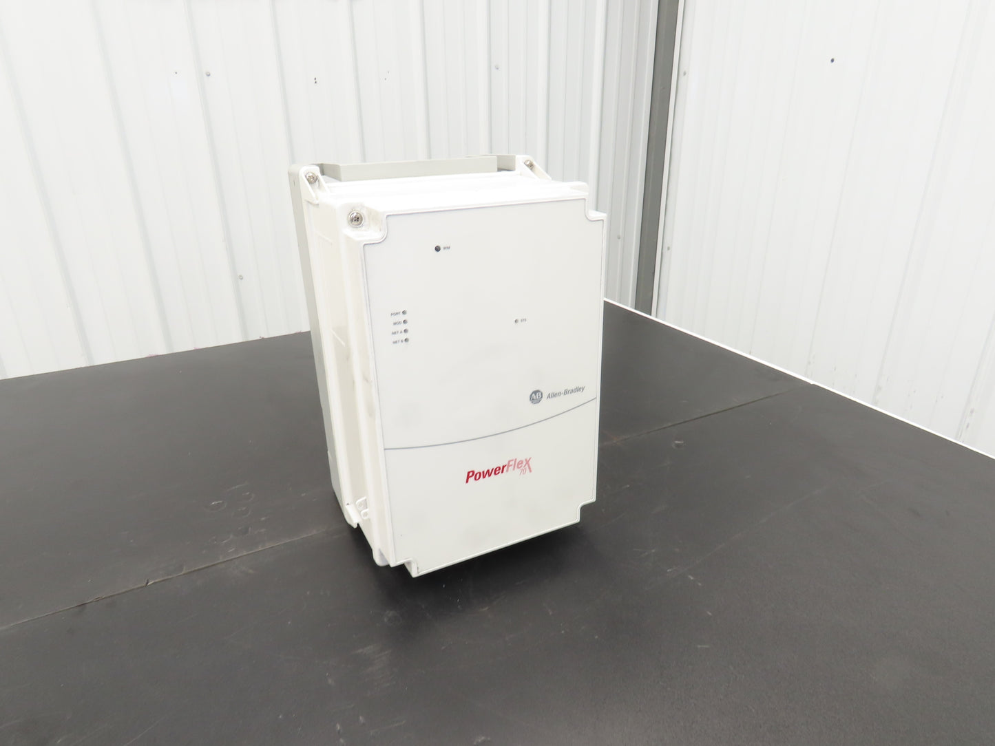 Allen Bradley 20AD040C0AYNANC0 PowerFlex 70 AC Drive 30Hp 480VAC 3Ph 40A Ser A