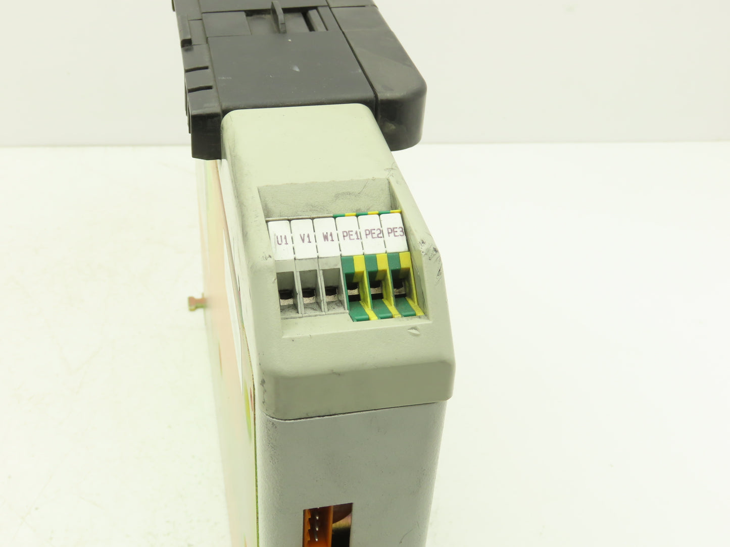 Allen Bradley 1394-AM04 Servo 3kW Axis Module 530/680V 1Ph In 310/390V 3Ph Out