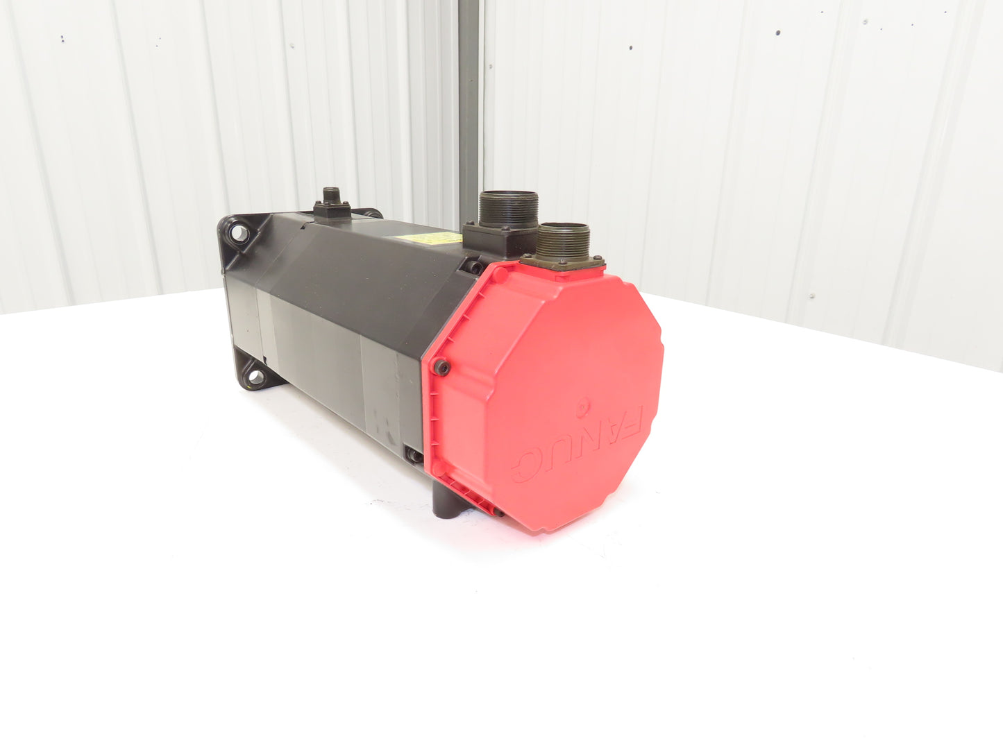 Fanuc A06B-0148-B675 AC Servo Motor 4.4Kw 132V 3000RPM Encoder A8600360T201