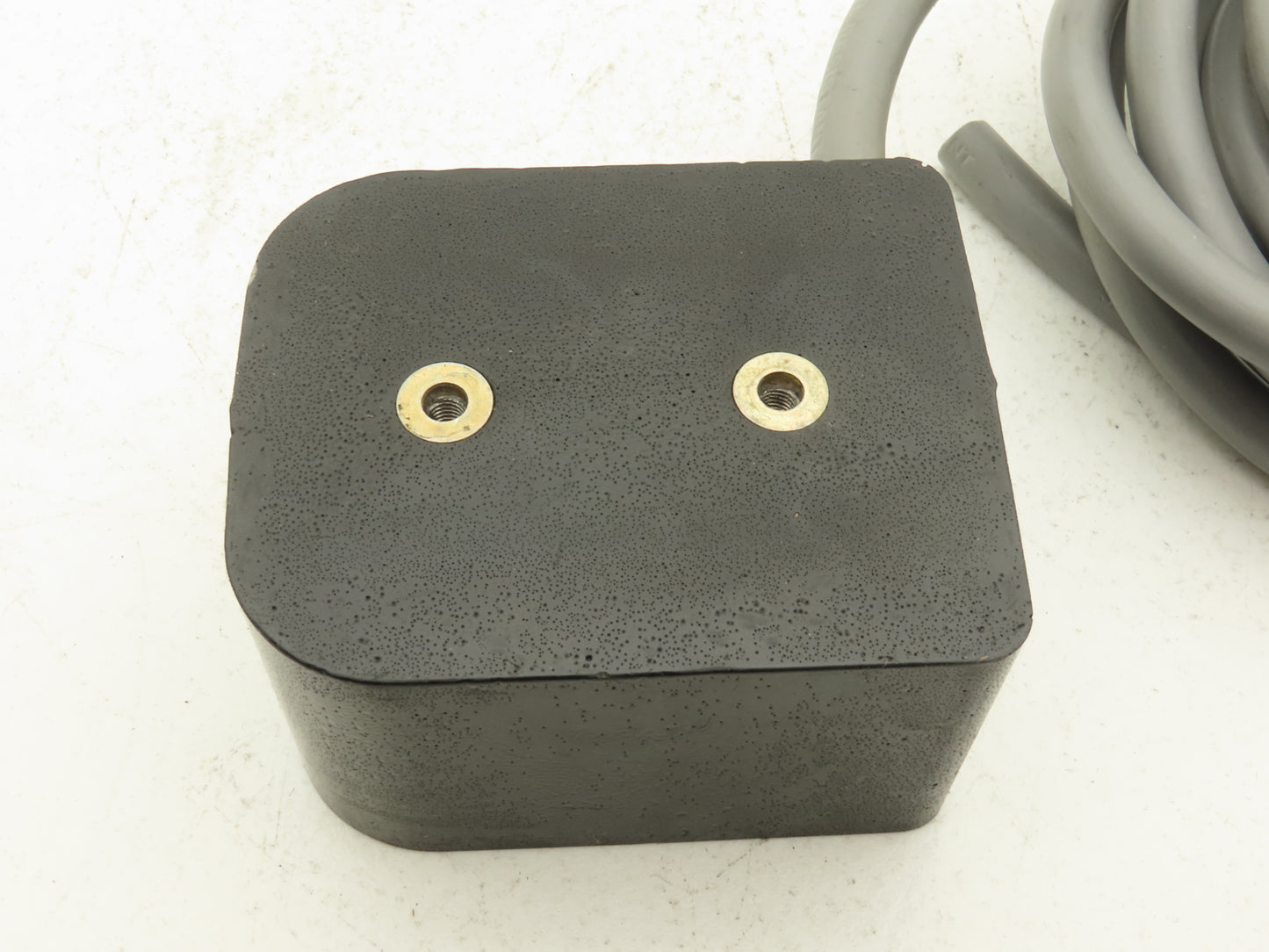000-005001000 Vibratory Feeder Coil 115V Electromagnetic  9' Cable