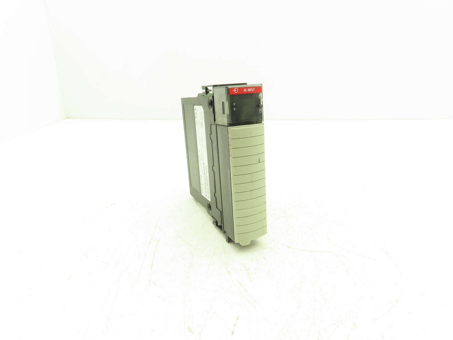 Allen Bradley 1756-IA16/A ControlLogix PLC AC Input Module 16PT 120VAC Rev 3.2