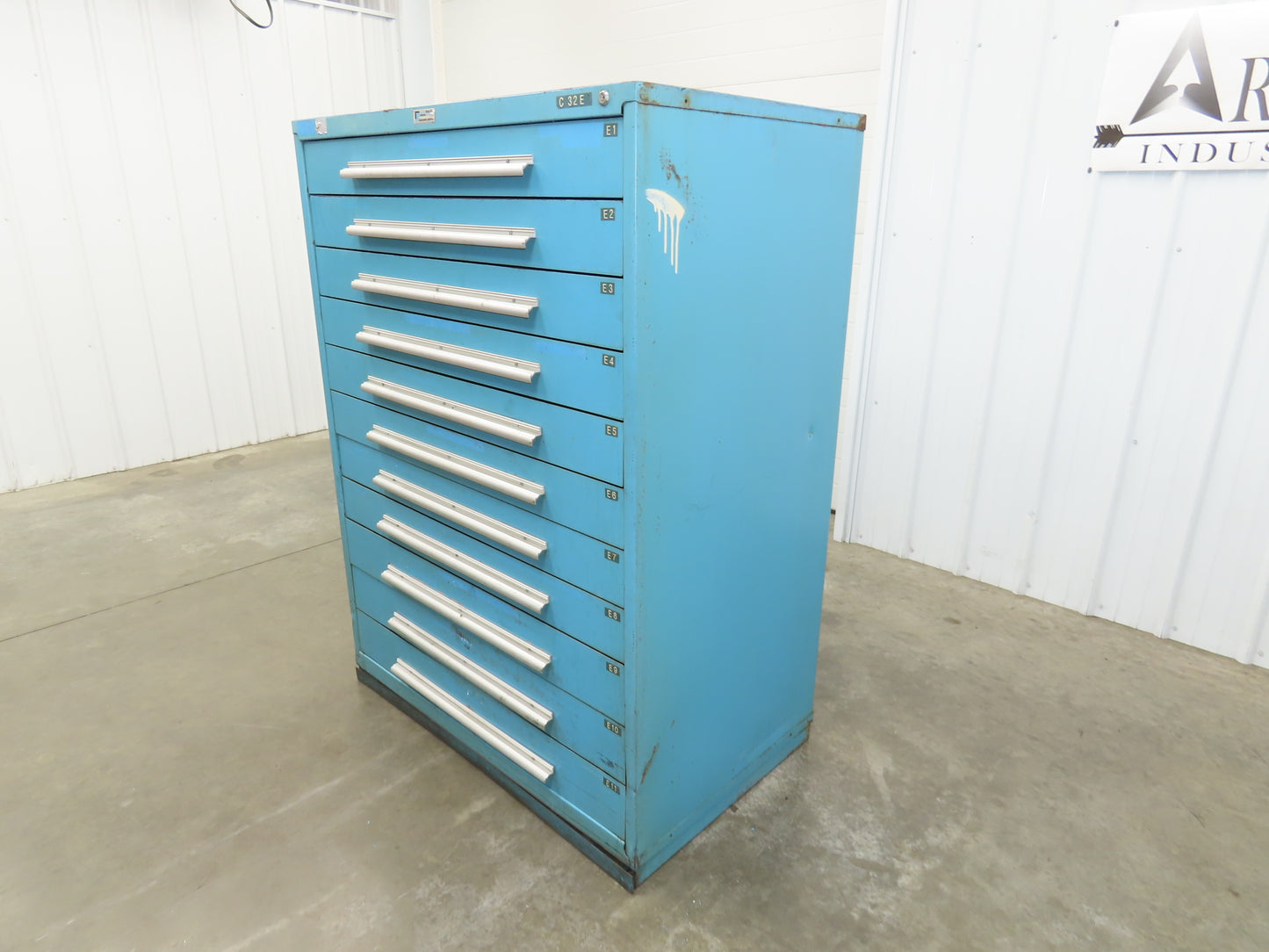 Nu-Era Modular Tool Storage Cabinet 11 Drawer 45x28x61" Stanley Vidmar Blue