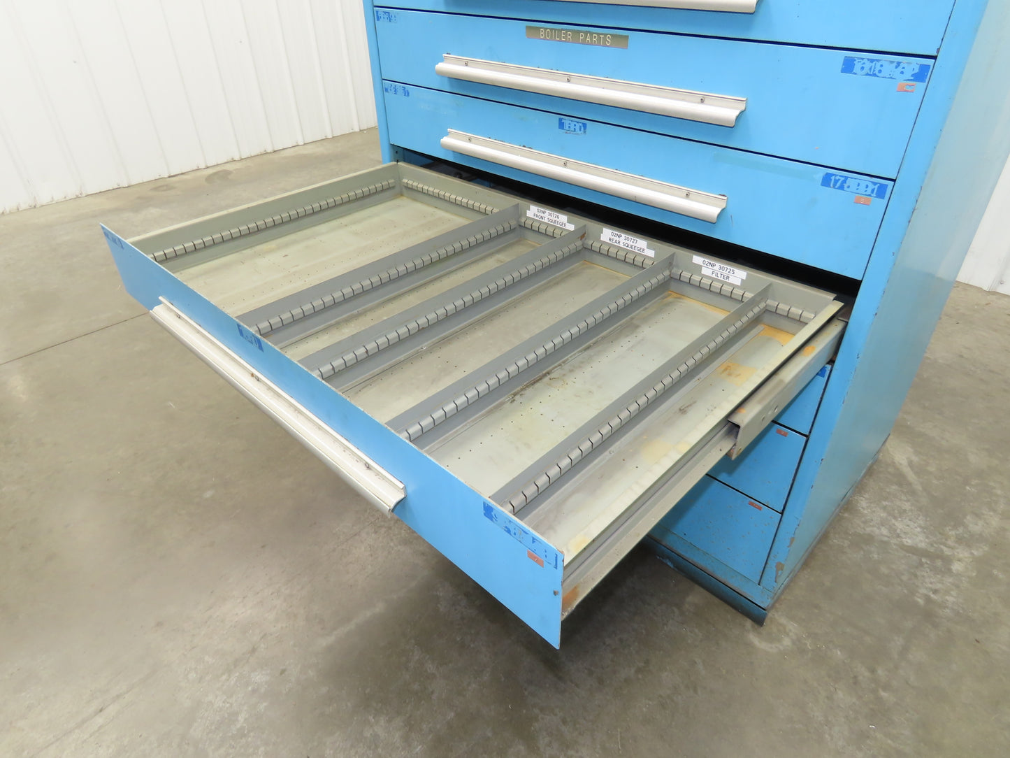Nu-Era Modular Tool Storage Cabinet 10 Drawer 45x28x61" Stanley Vidmar Blue