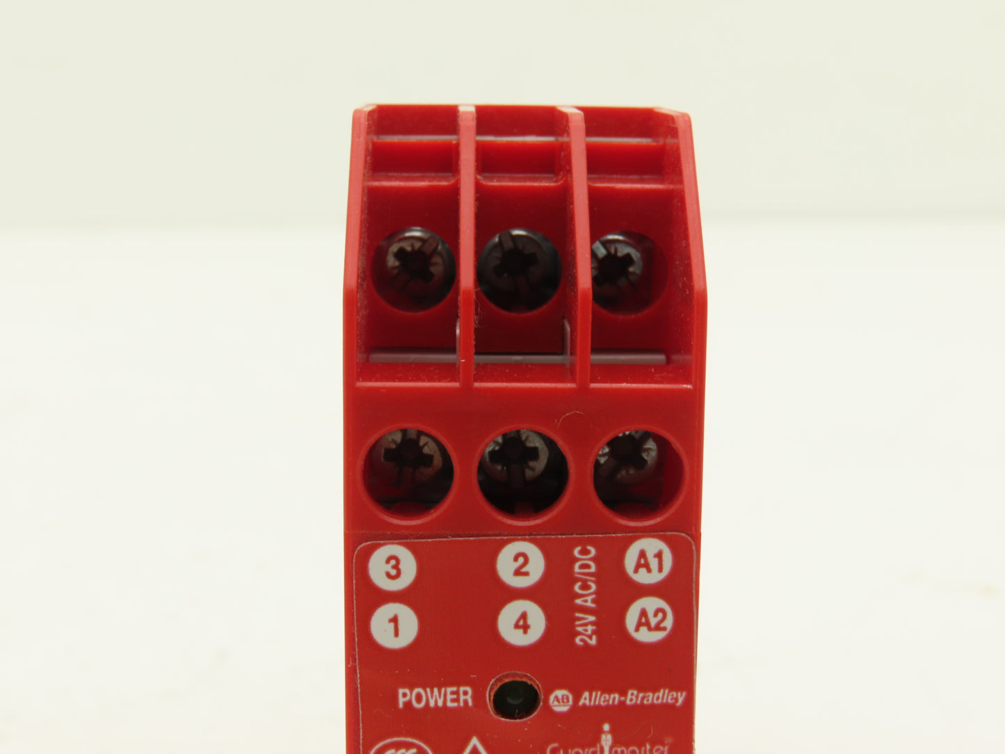 Allen Bradley 440N-S32013 Guardmaster Sipha Safety Control Relay 24V Ser B
