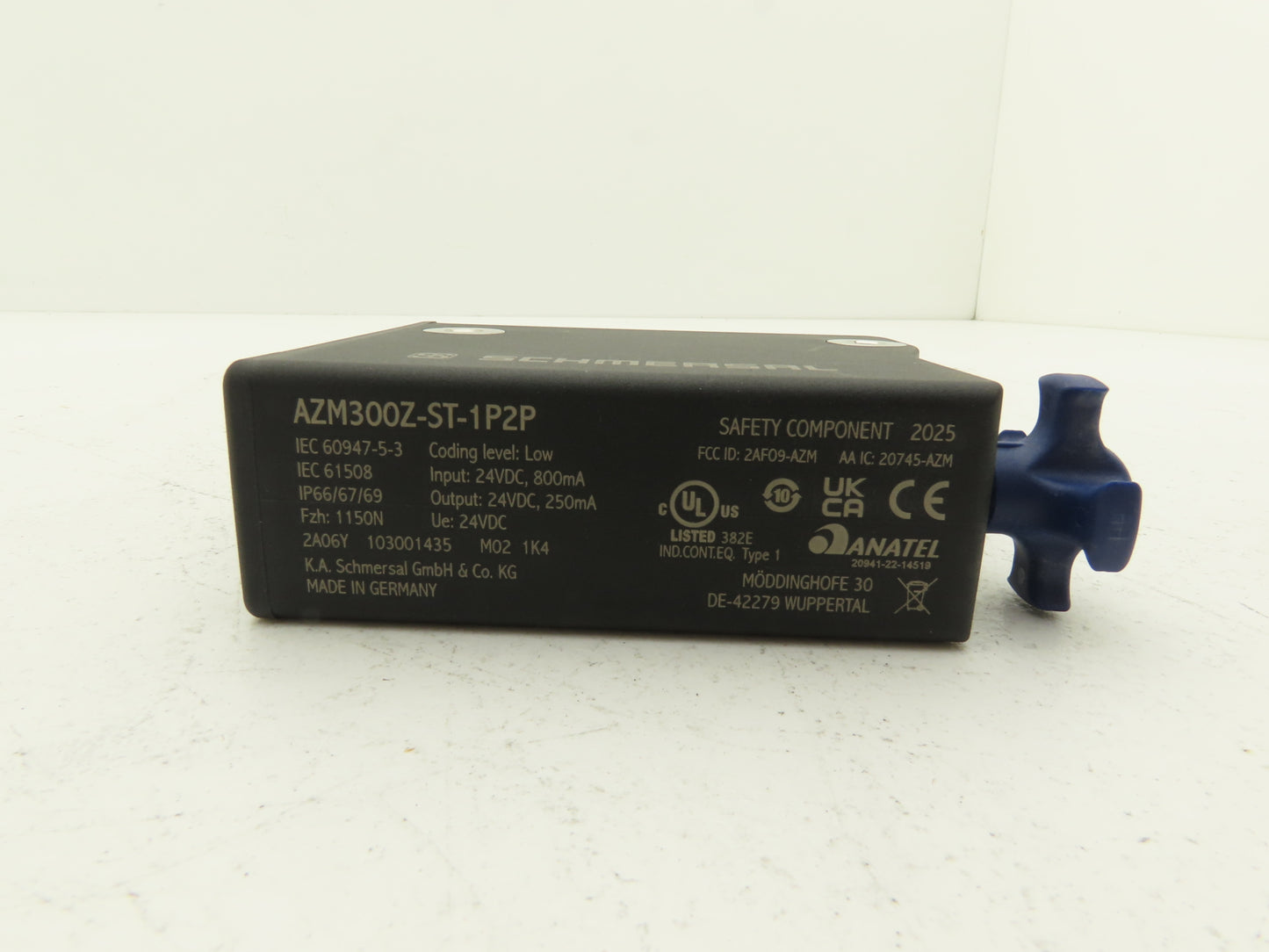 Schmersal AZM300Z-ST-1P2P Solenoid Interlock Safety Switch RFID 24VDC 103001435