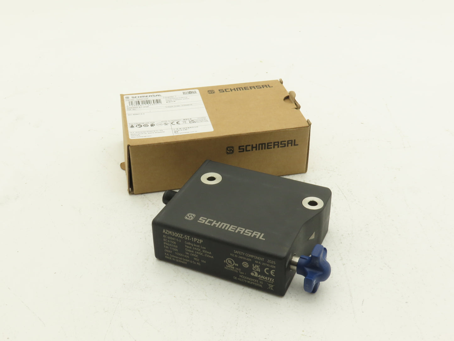 Schmersal AZM300Z-ST-1P2P Solenoid Interlock Safety Switch RFID 24VDC 103001435