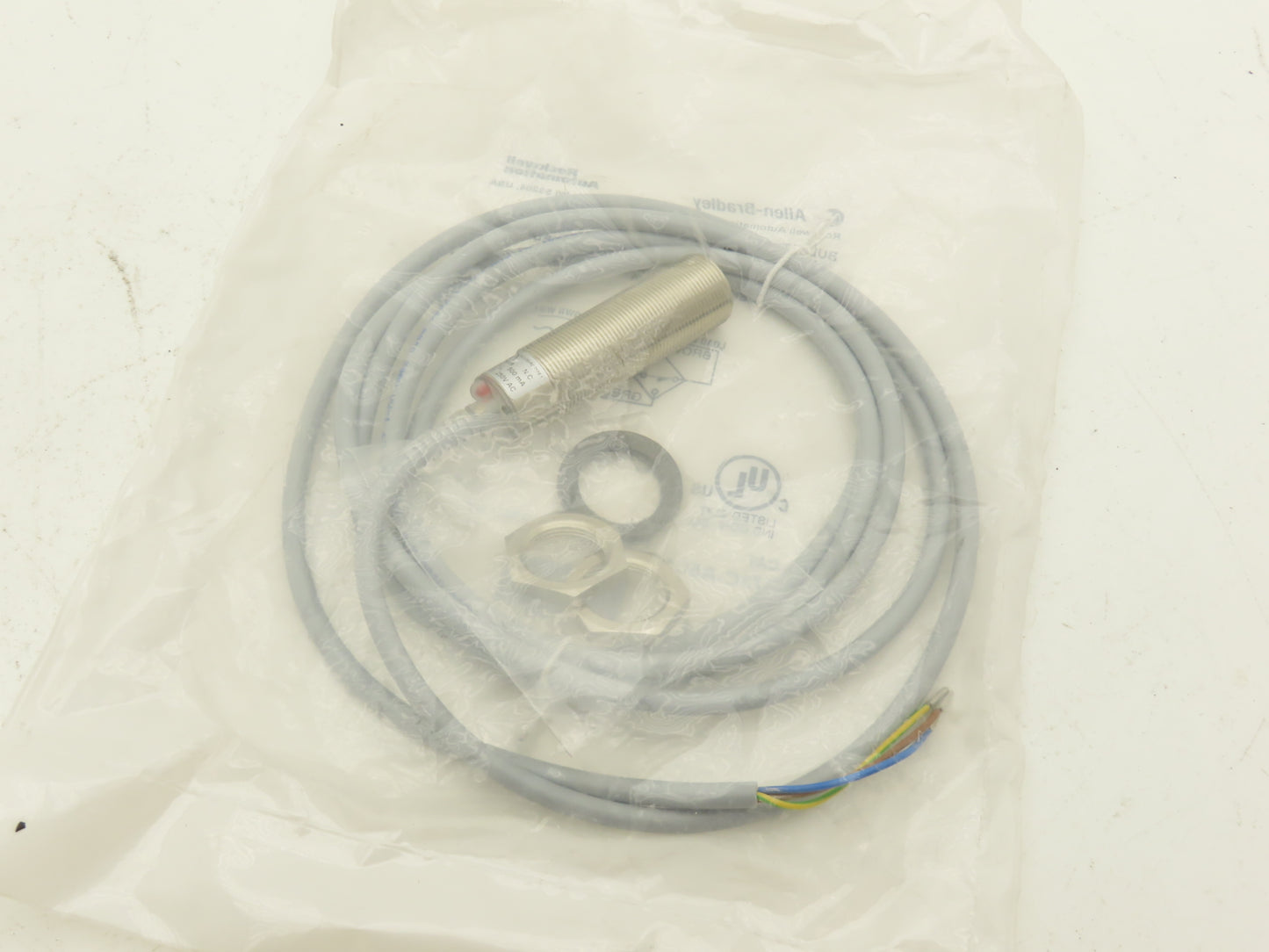 Allen Bradley 872C-A5C18-A2 Proximity Sensor Switch 2M Cable 20-250VAC Ser B