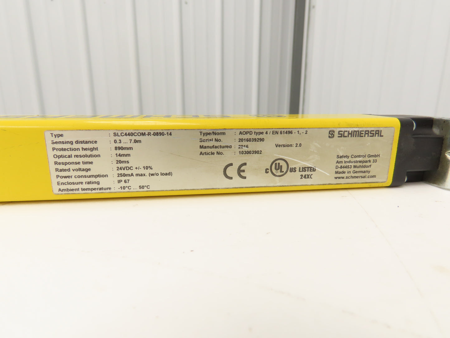 Schmersal SLC440COM-ER-0890-14 Safety Light Curtain Transmitter & Receiver Set