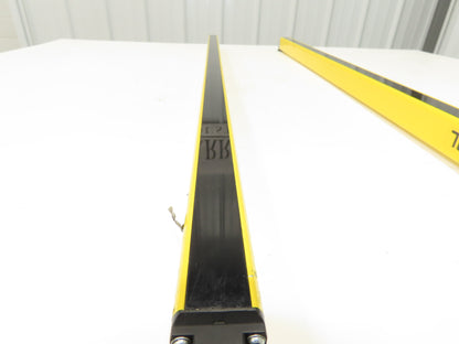 Schmersal SLC440COM-ER-0890-14 Safety Light Curtain Transmitter & Receiver Set