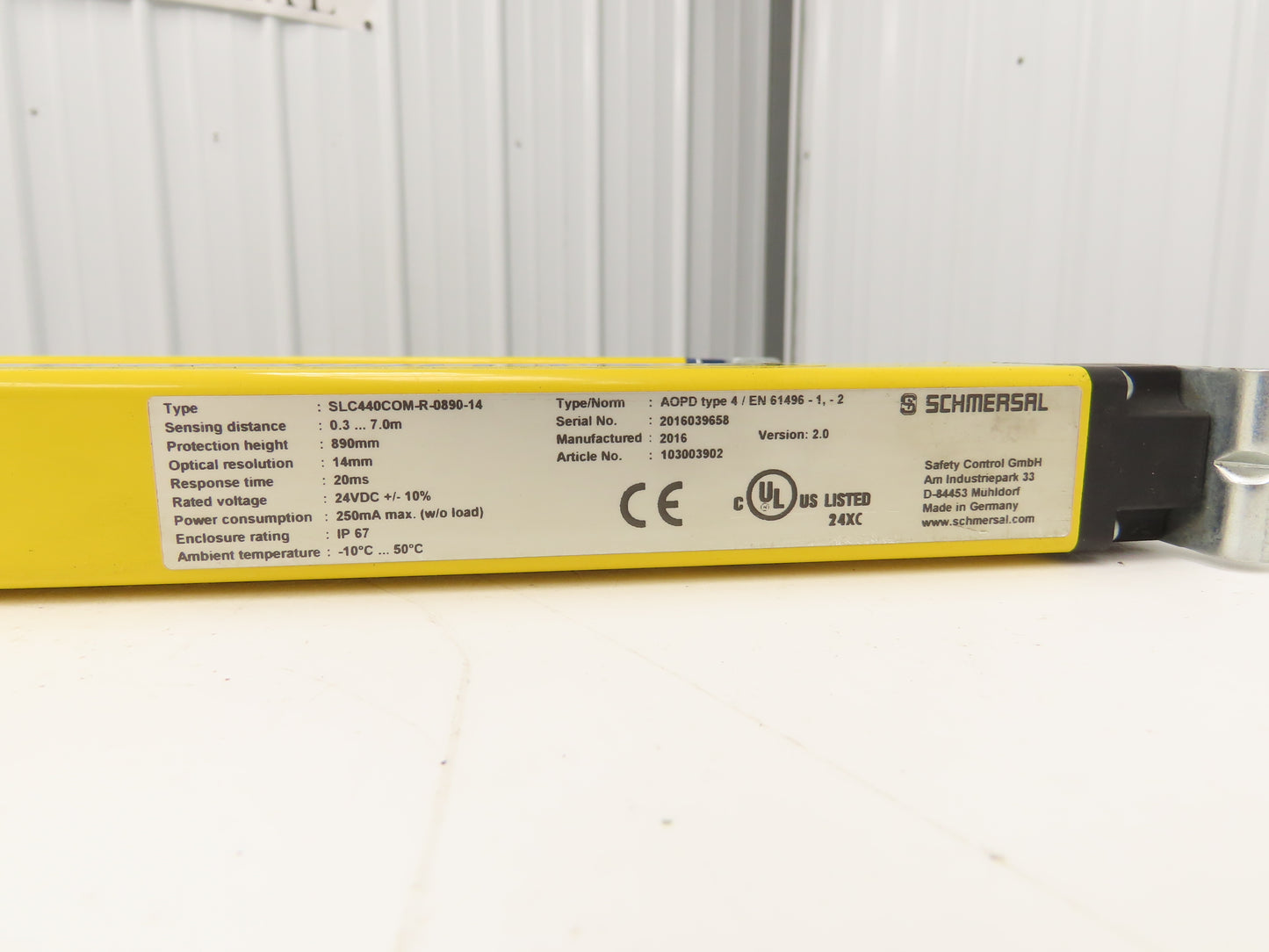 Schmersal SLC440COM-ER-0890-14 Safety Light Curtain Transmitter & Receiver Set