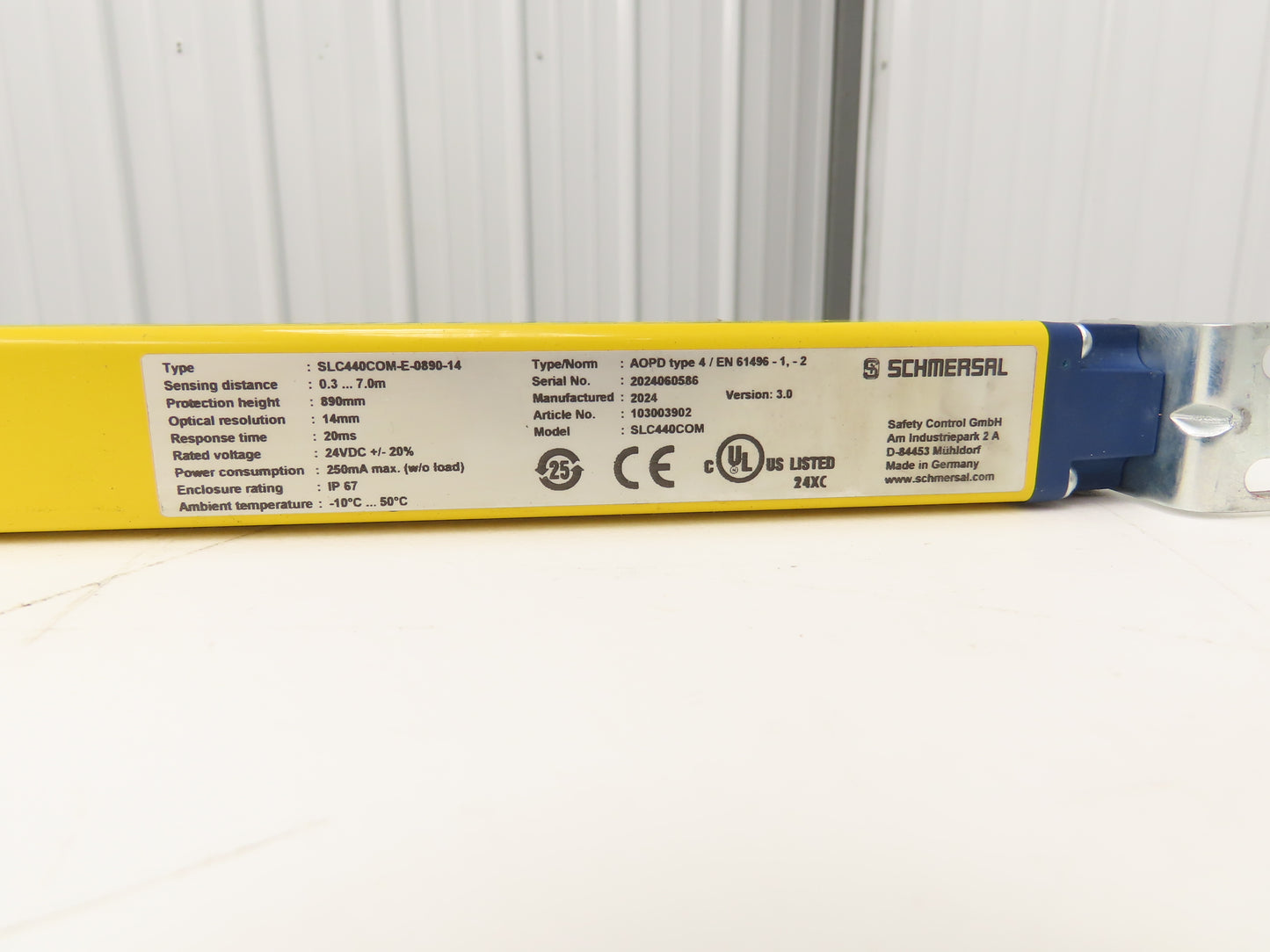 Schmersal SLC440COM-ER-0890-14 Safety Light Curtain Transmitter & Receiver Set