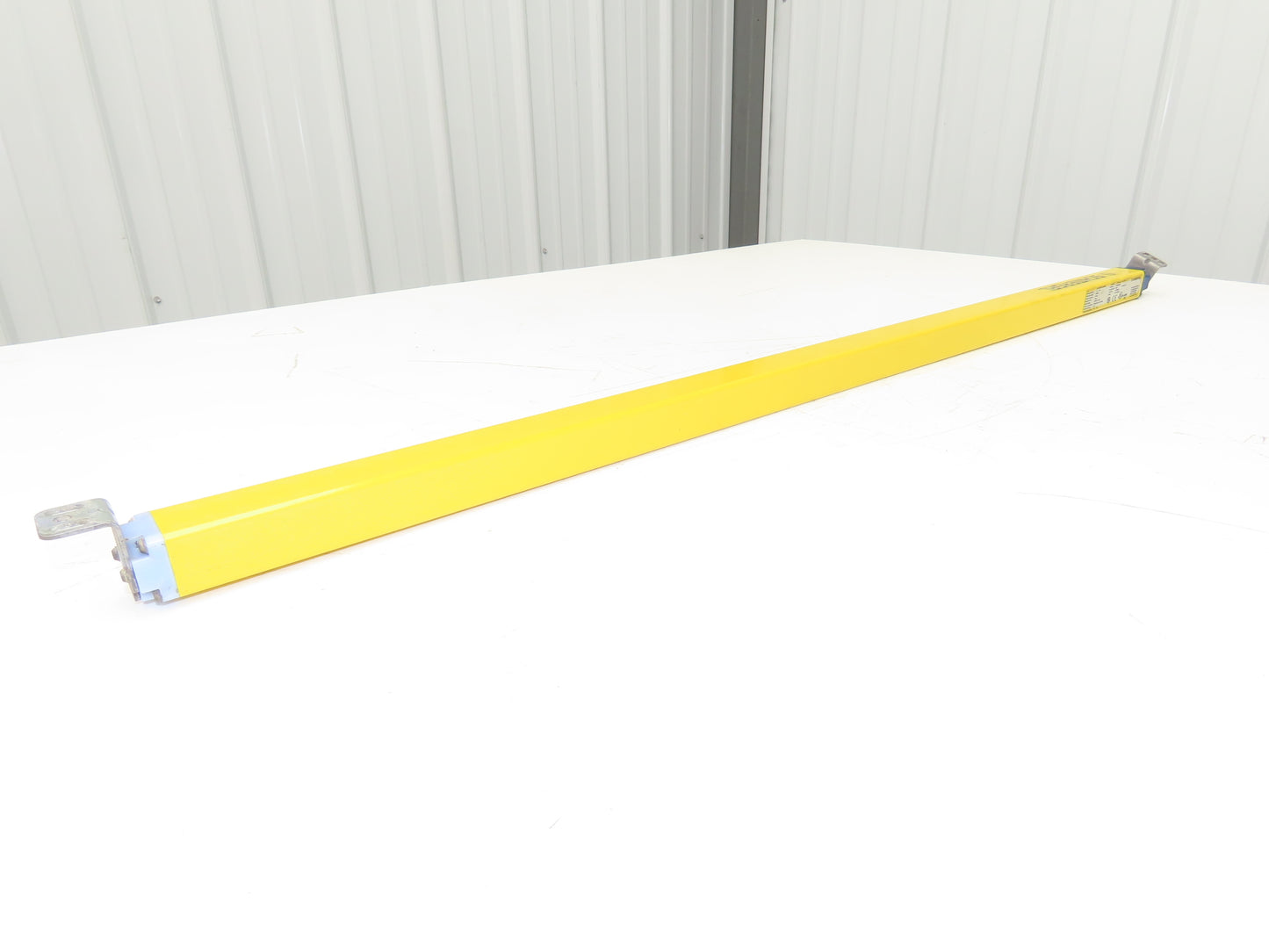 Schmersal SLC440COM-E-0890-14 Safety Light Curtain Transmitter Only
