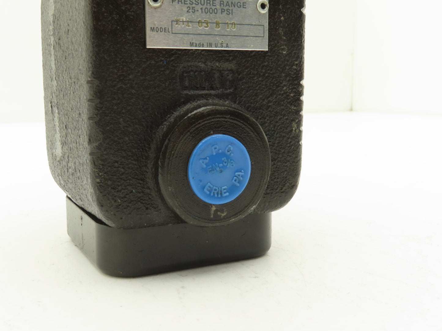 Vickers XTL 03 B 10 Hydraulic Pressure Reducing Control Valve 25-1000 PSI