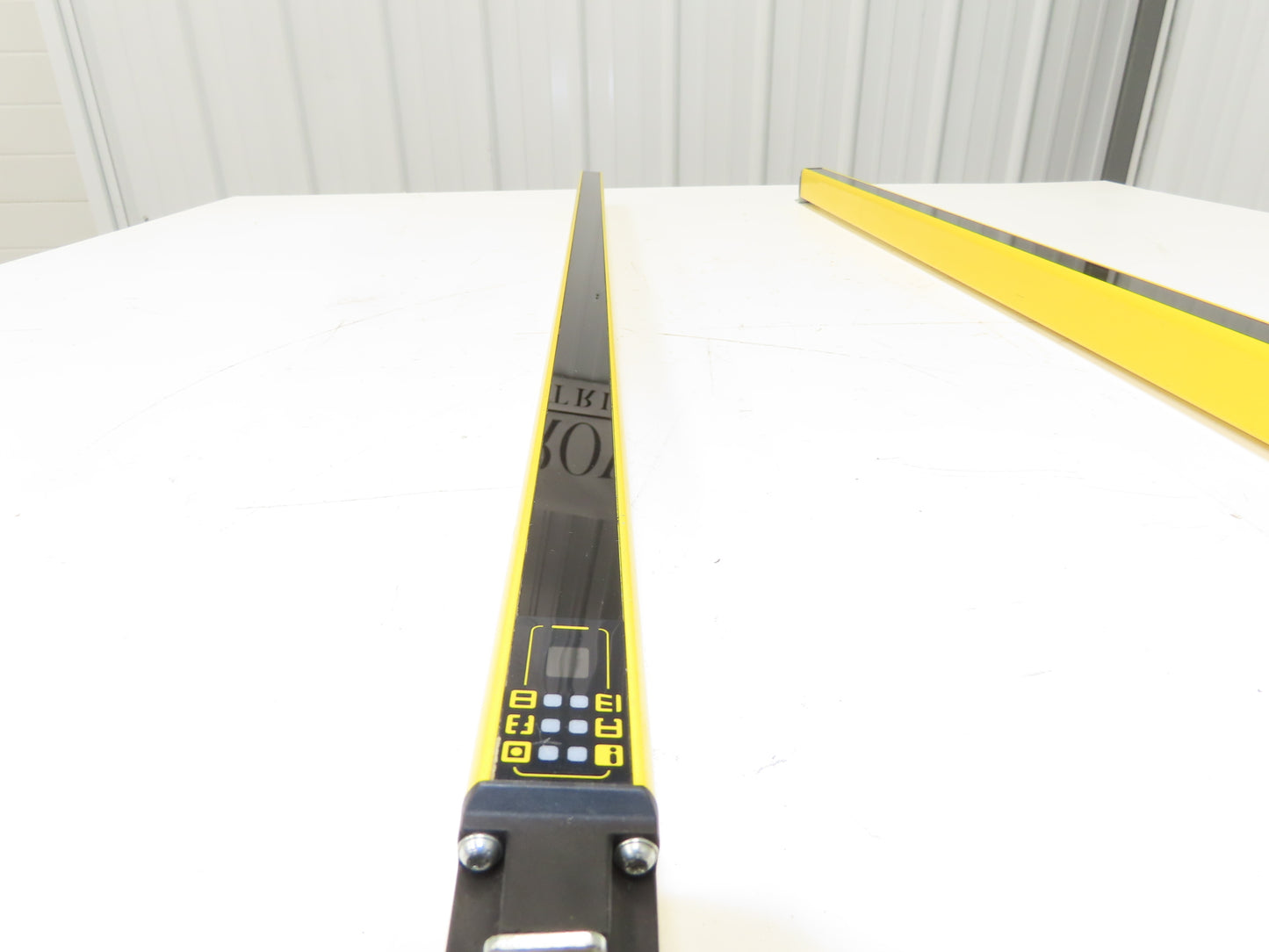 Schmersal SLC440-ER-0890-14-01 Safety Light Curtain Transmitter & Receiver Set