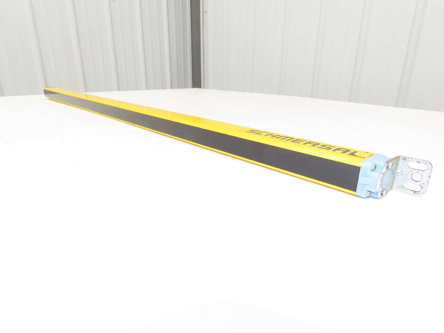 Schmersal SLC440COM-ER-0890-14 Safety Light Curtain Receiver