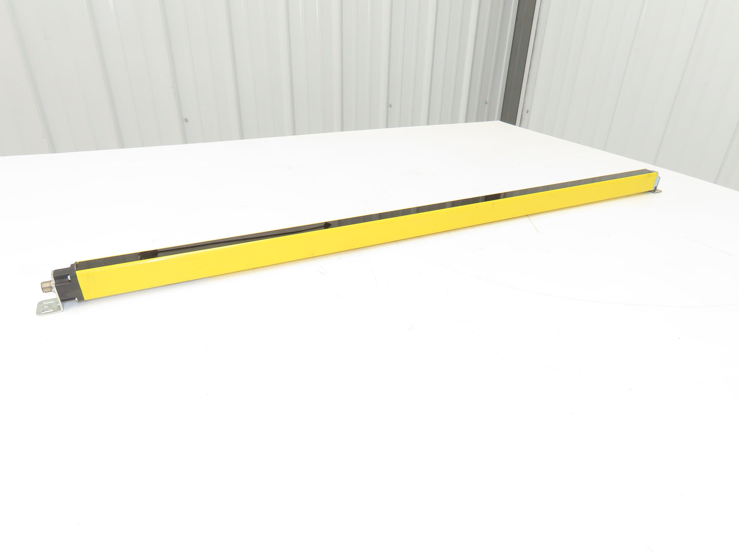 Schmersal SLC440COM-ER-0890-14 Safety Light Curtain Receiver