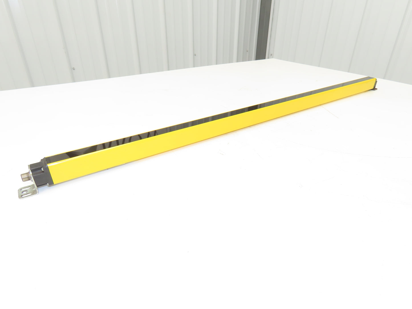 Schmersal SLC440COM-ER-0890-14 Safety Light Curtain Transmitter