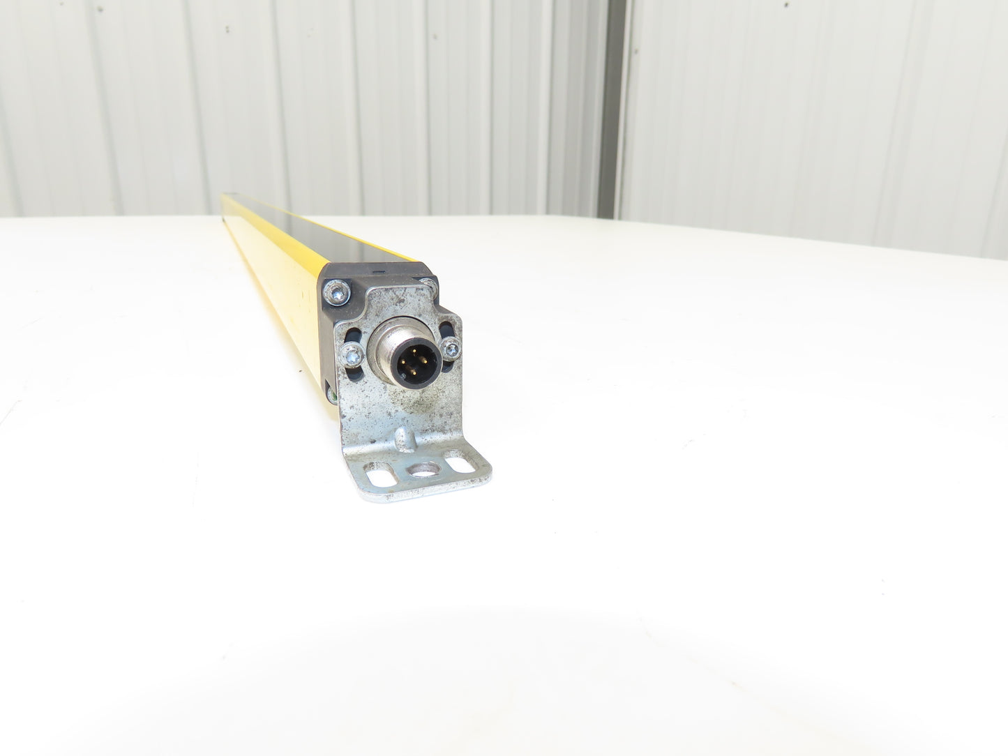 Schmersal SLC440COM-ER-0890-14 Safety Light Curtain Transmitter