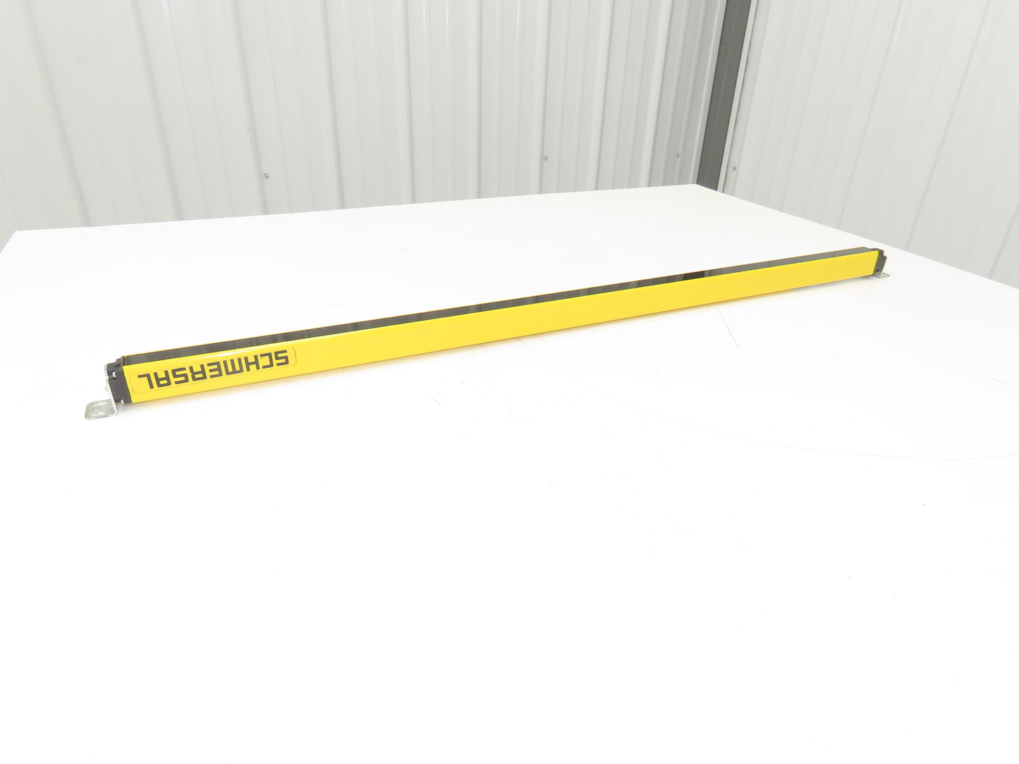 Schmersal SLC440COM-ER-0890-14 Safety Light Curtain Transmitter Only