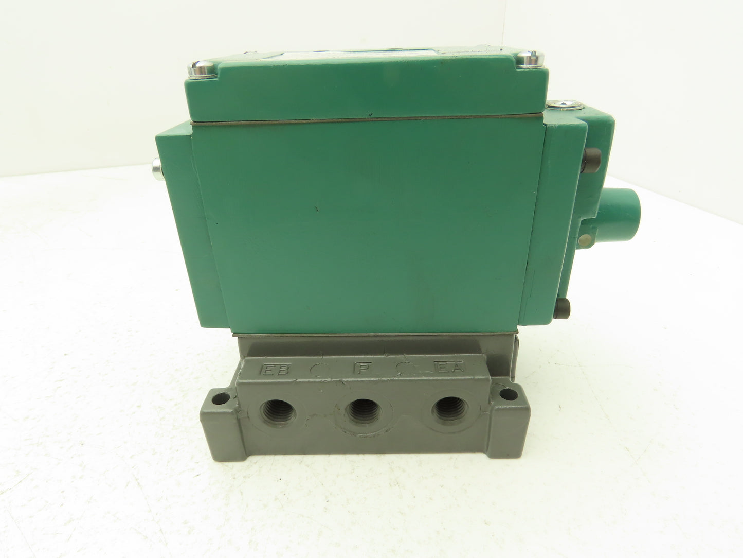 Numatics 32JPR441O000000 Pneumatic Directional Control Valve 1/4"NPT Manifold