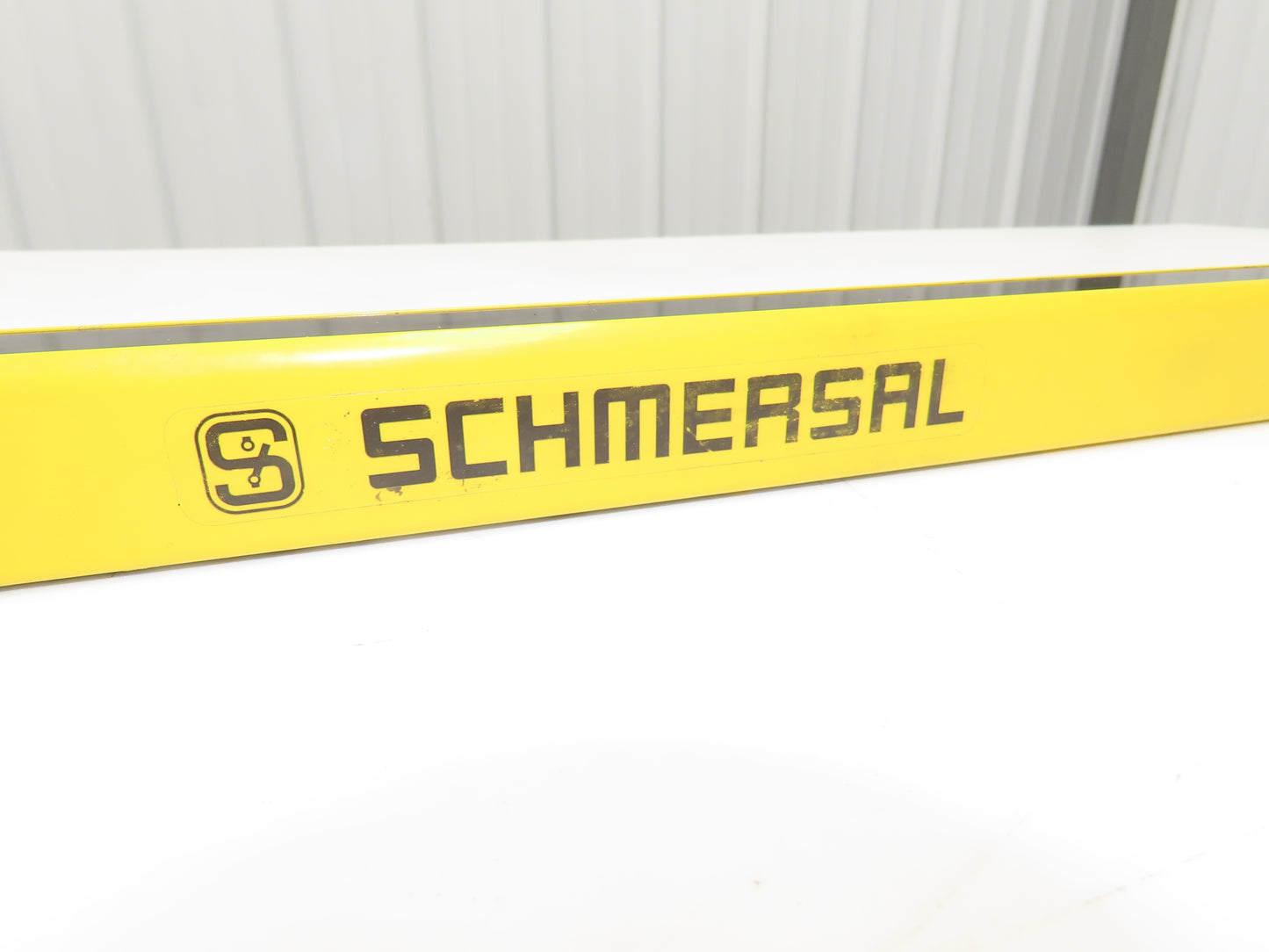 Schmersal SLC440COM-R-0890-14 Safety Light Curtain Receiver
