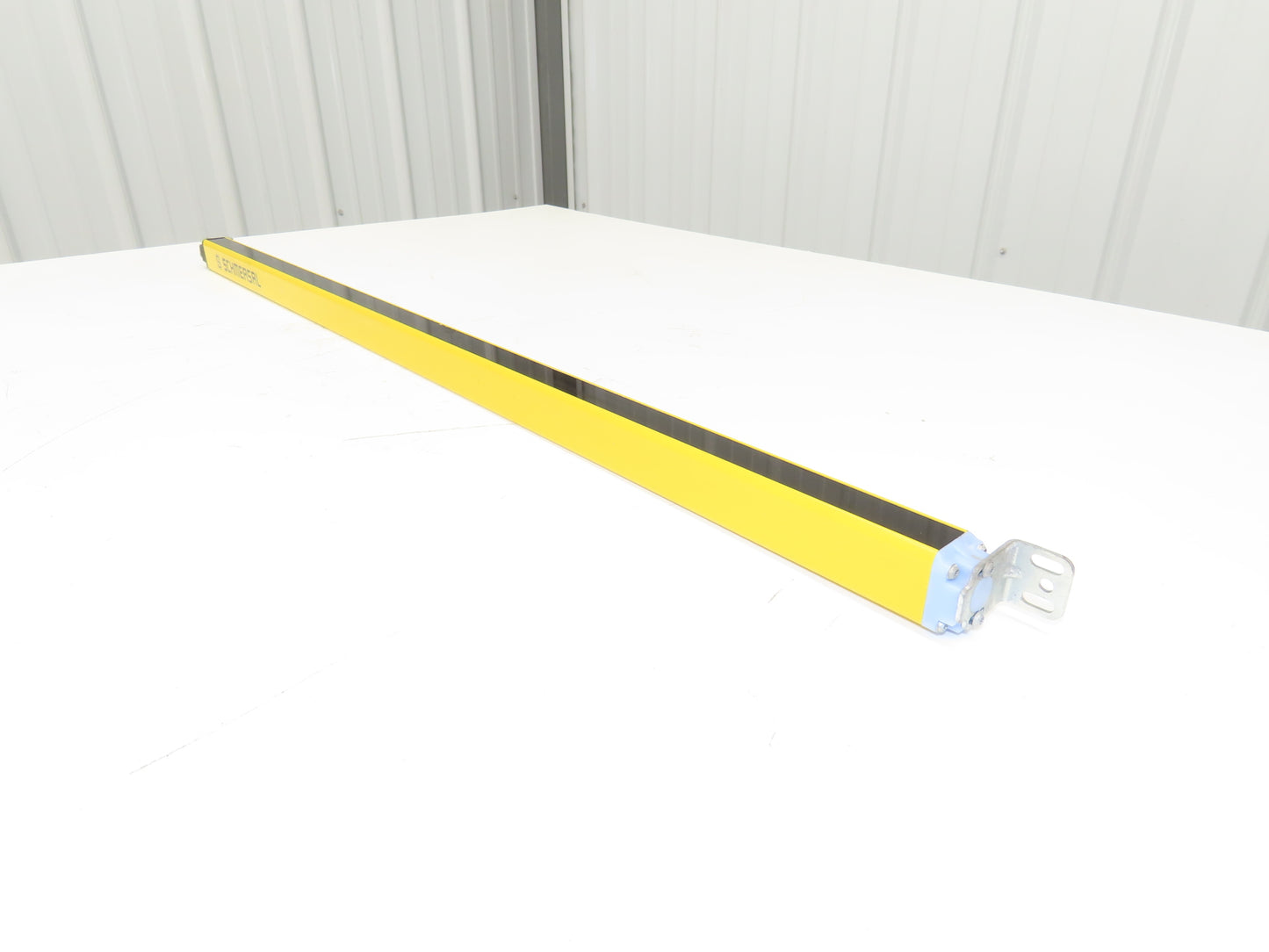 Schmersal SLC440COM-R-0890-14 Safety Light Curtain Receiver