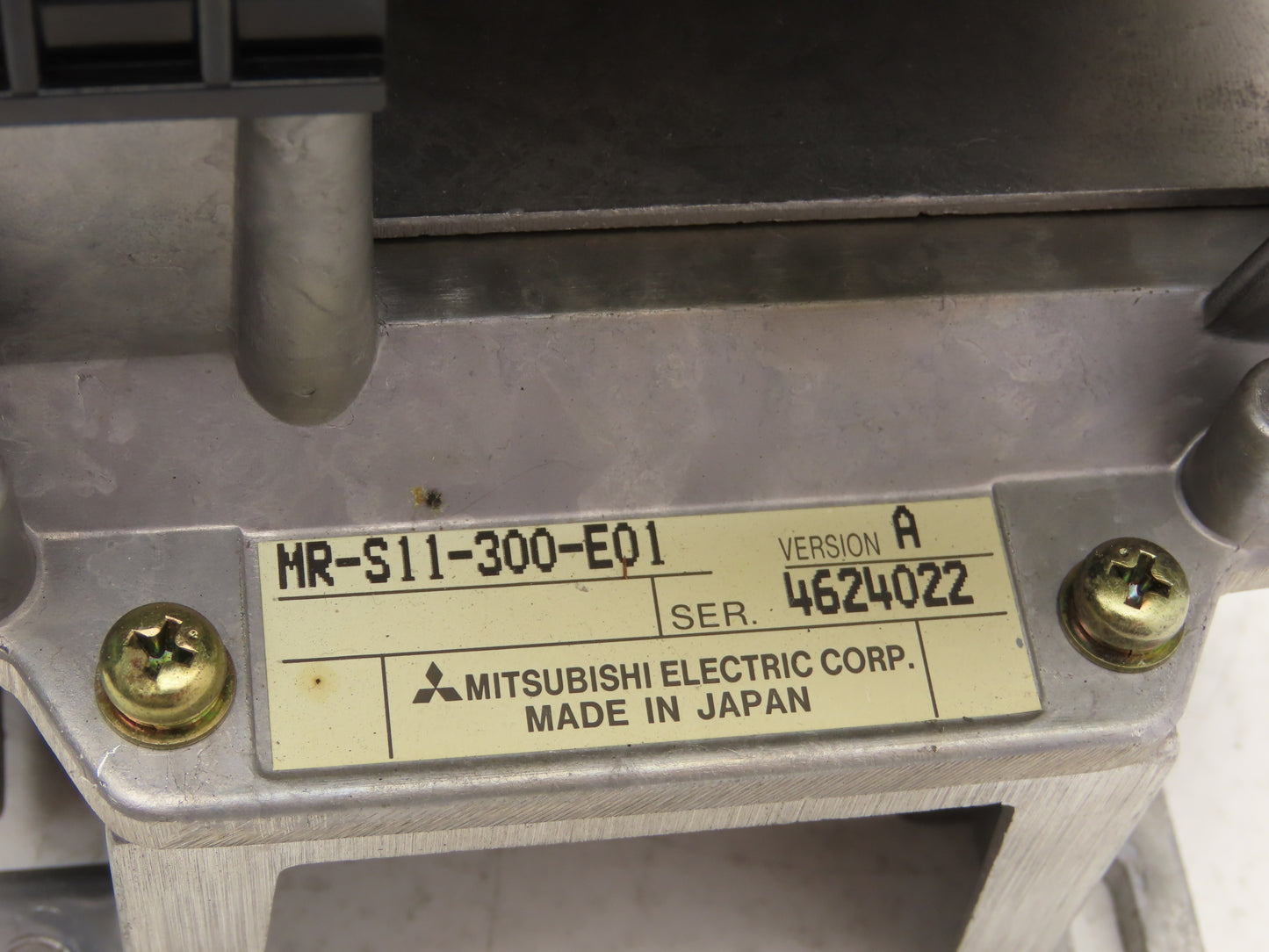 Mitsubishi MR-S11-300-E01 AC Servo Motor Drive Controller Assembly Version A