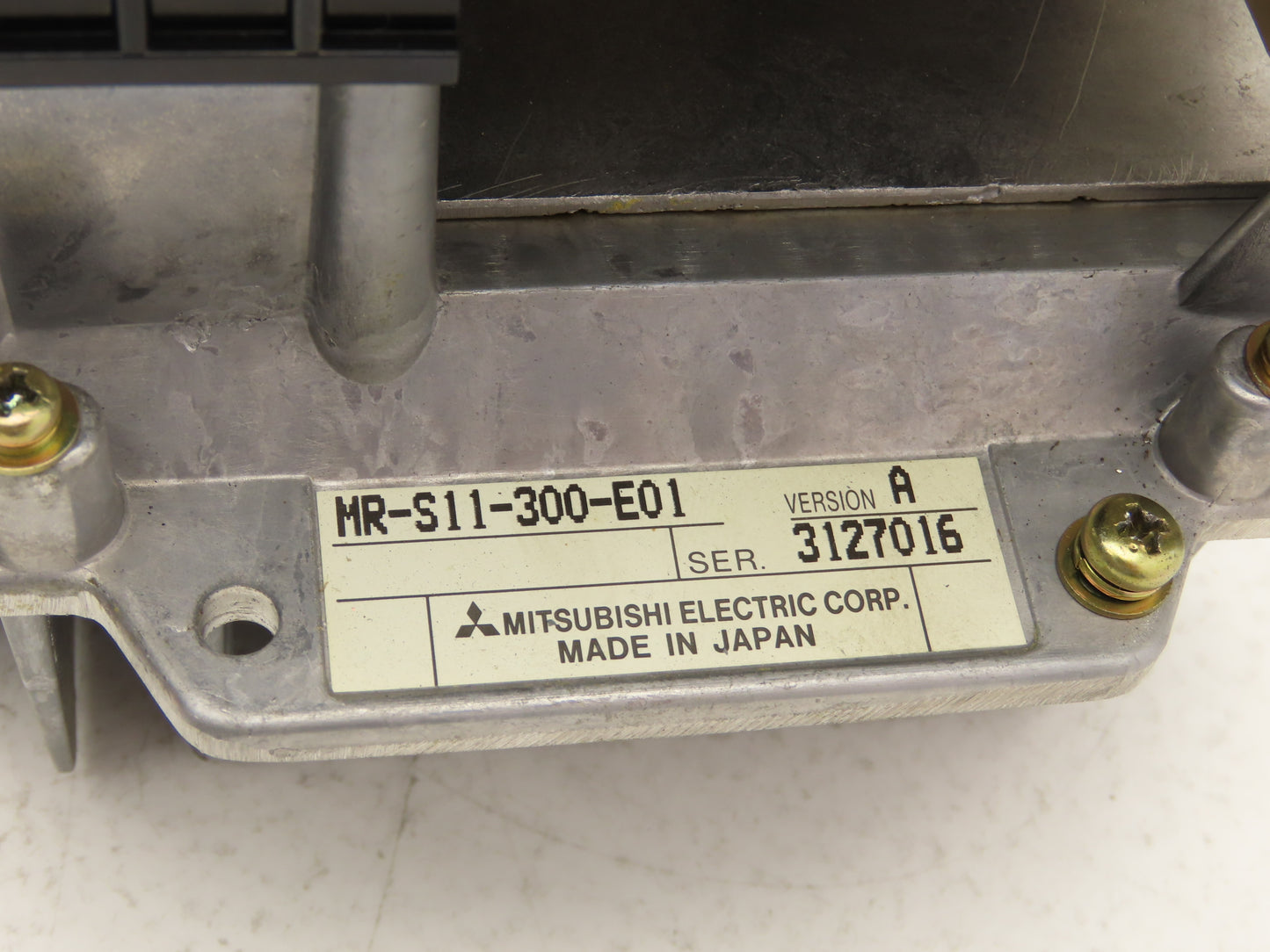 Mitsubishi MR-S11-300-E01 AC Servo Motor Drive Controller Assembly Version A
