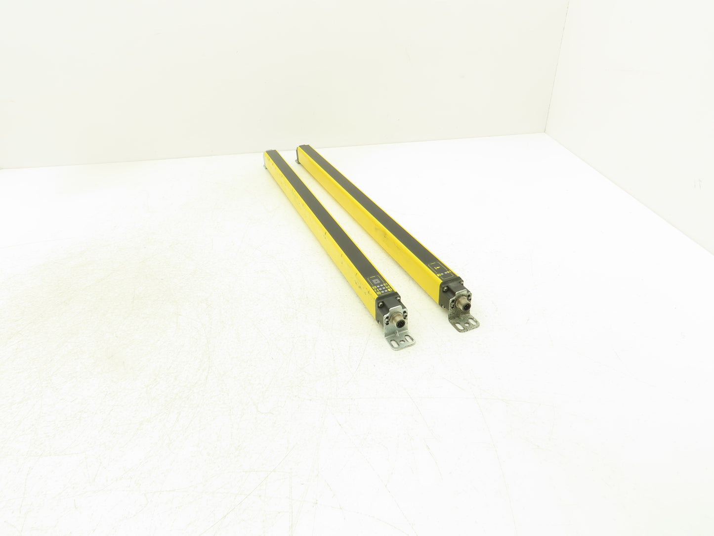 Schmersal SLC440-ER-0490-14-01 Safety Light Curtain Receiver