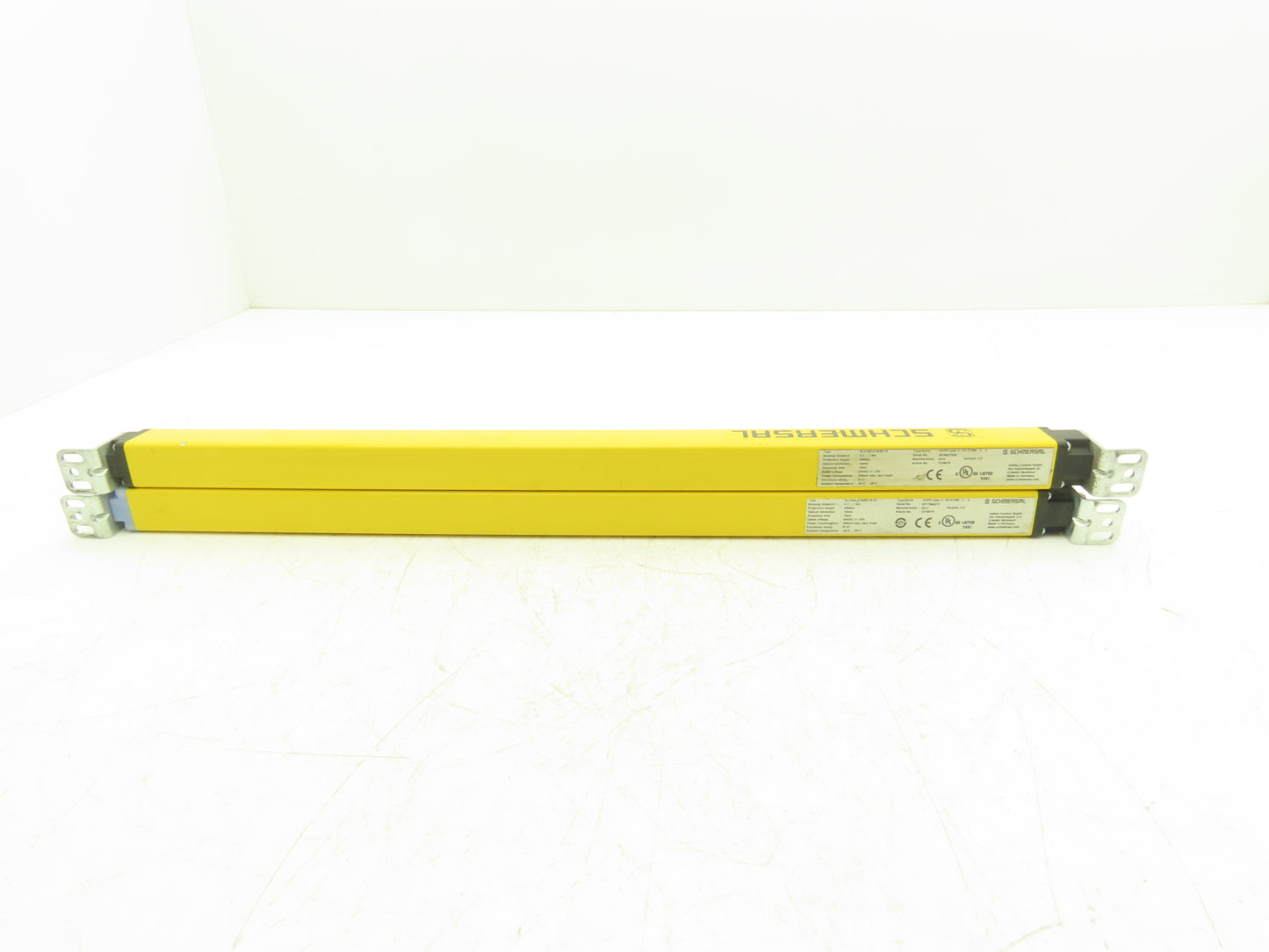 Schmersal SLC440-ER-0490-14-01 Safety Light Curtain Transmitter & Receiver Set