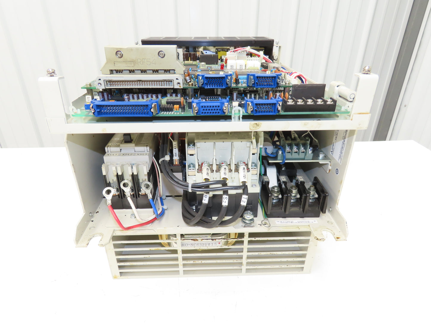 Mitsubishi Electric FR-SF-2-11KP-NC Freqrol AC Spindle Servo Drive FR-SF