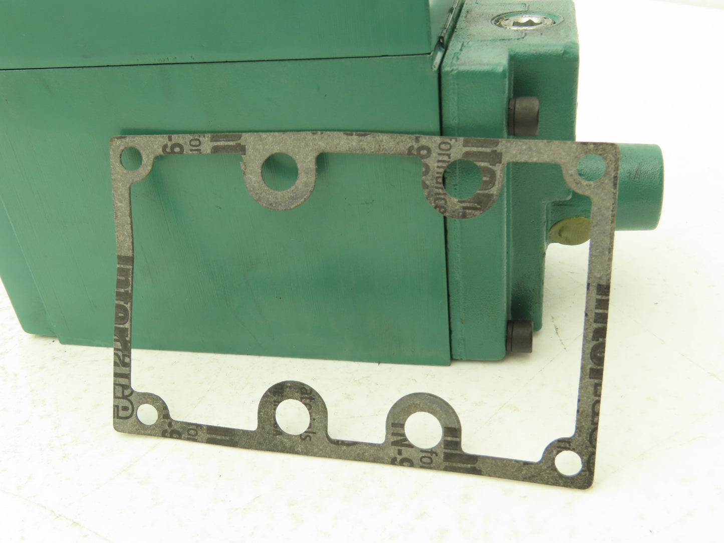 Numatics 33JPR400O000000 Pneumatic Directional Control Pilot Valve