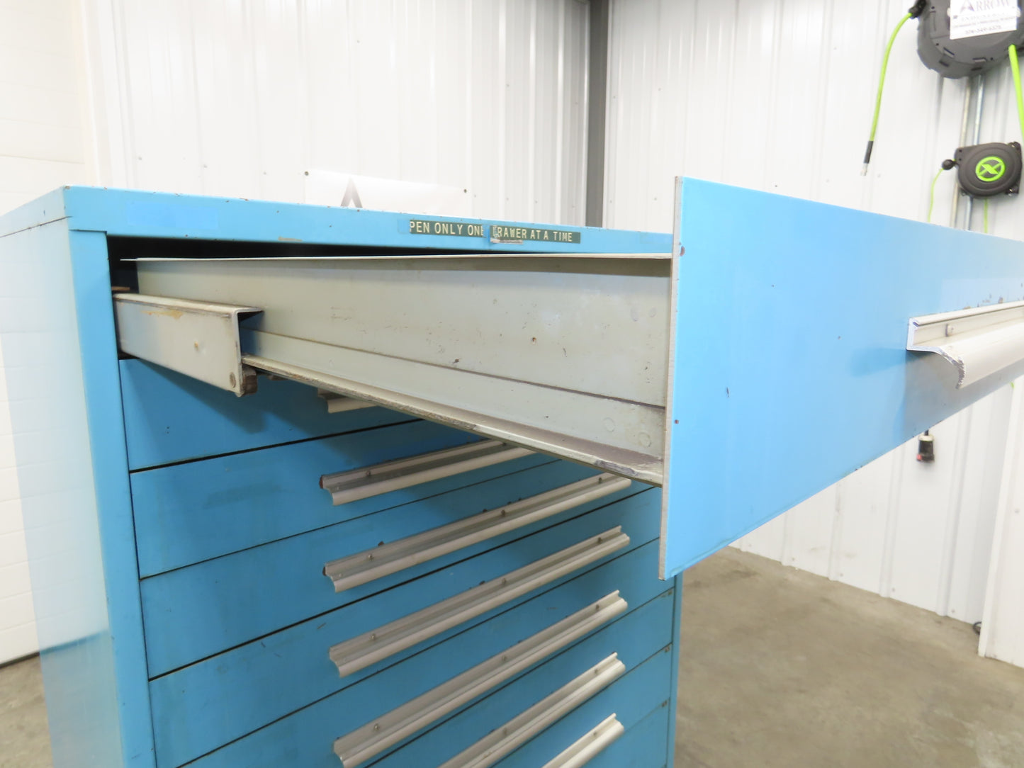 Nu-Era Modular Tool Storage Cabinet 10 Drawer 45x28x61" Blue Stanley Vidmar