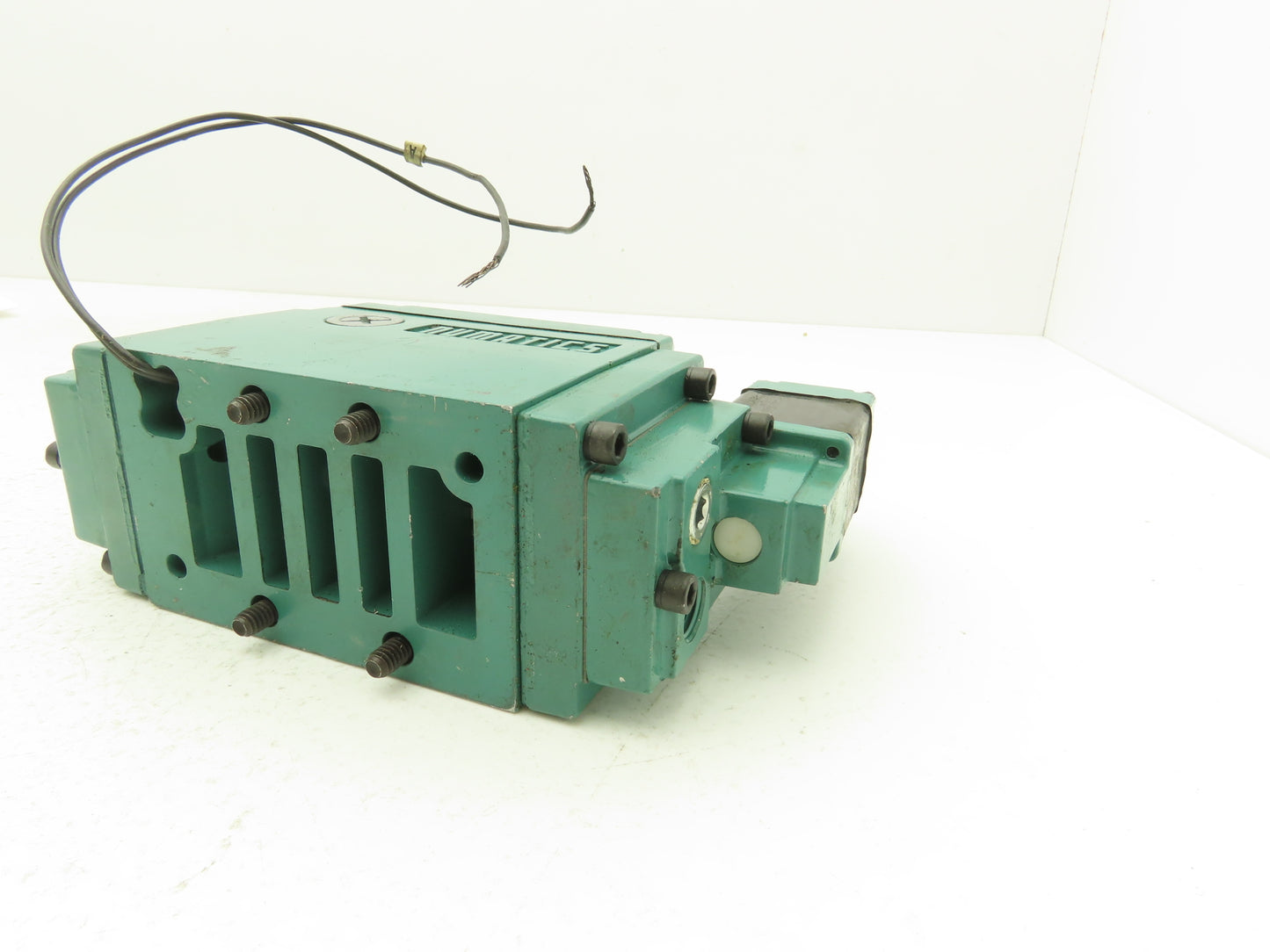 Numatics 33DSP400O011B30 Pneumatic Directional Solenoid Valve 120V