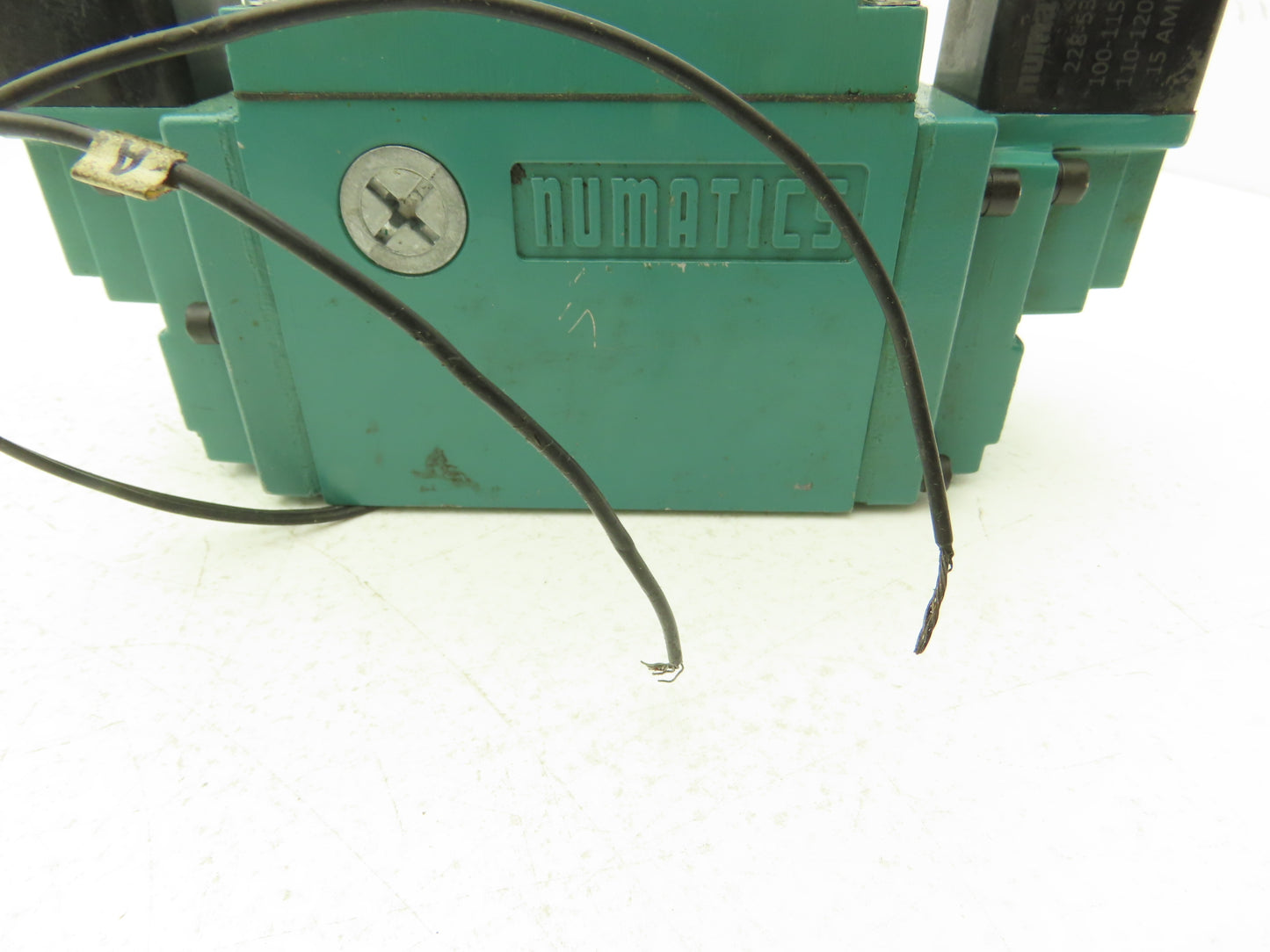 Numatics 33DSP400O011B30 Pneumatic Directional Solenoid Valve 120V