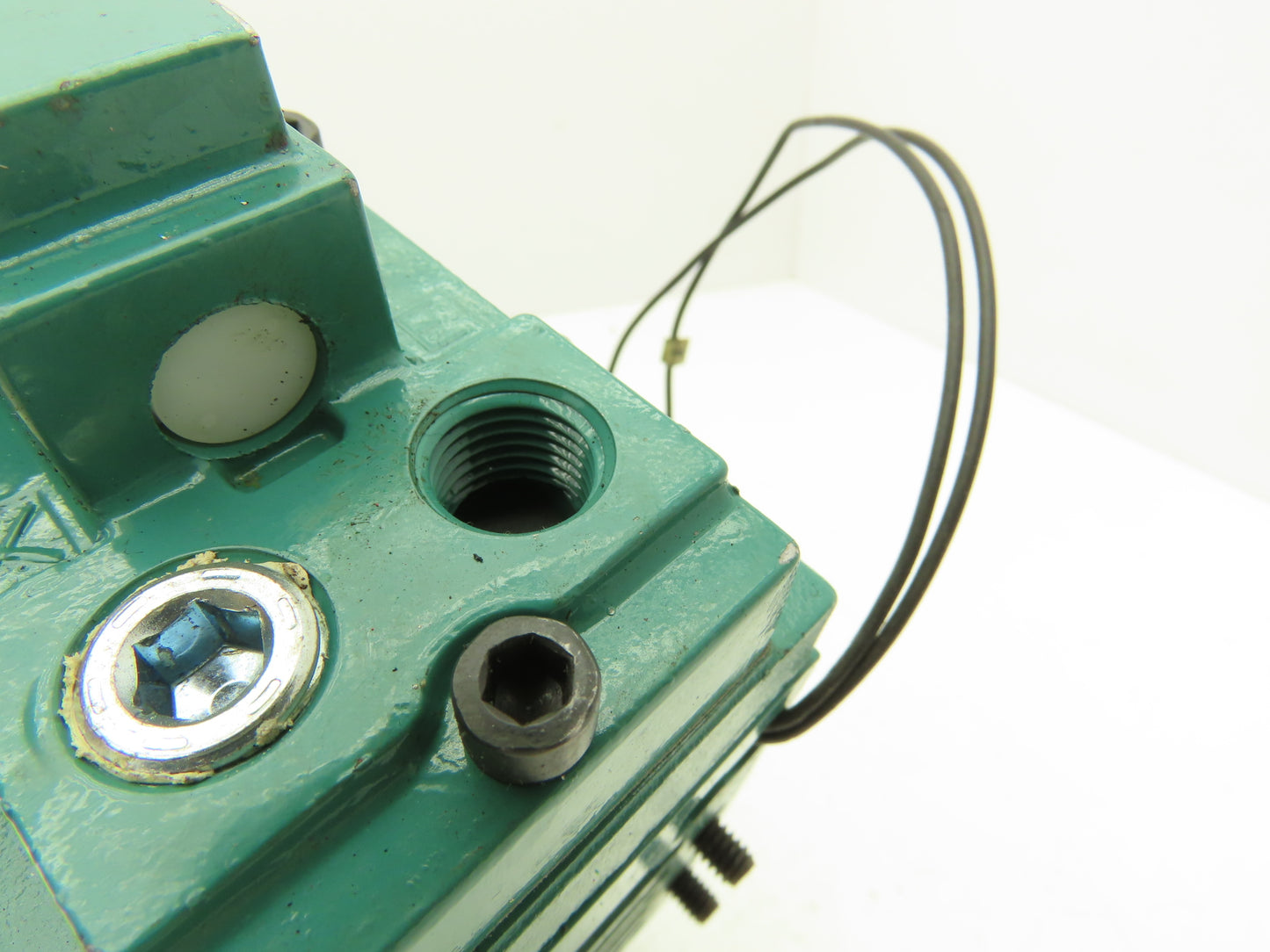 Numatics 33DSP400O011B30 Pneumatic Directional Solenoid Valve 120V
