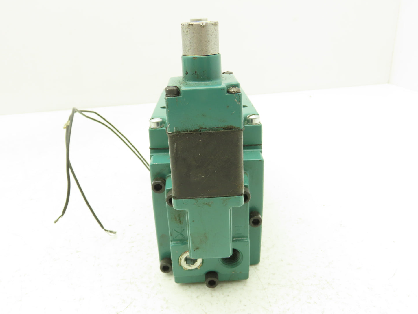 Numatics 33DSP400O011B30 Pneumatic Directional Solenoid Valve 120V